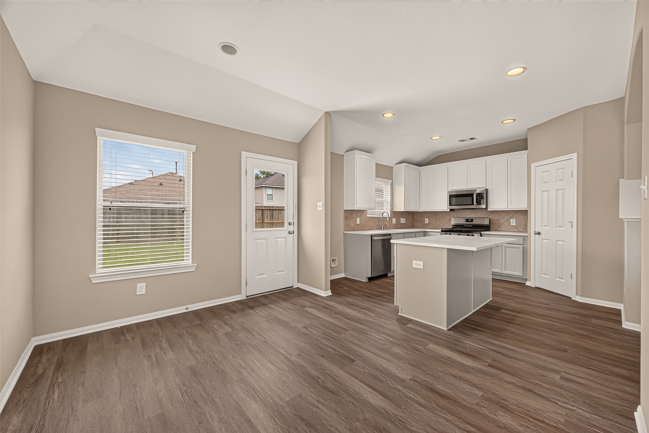 5431 Rio Drive Property Photo 11