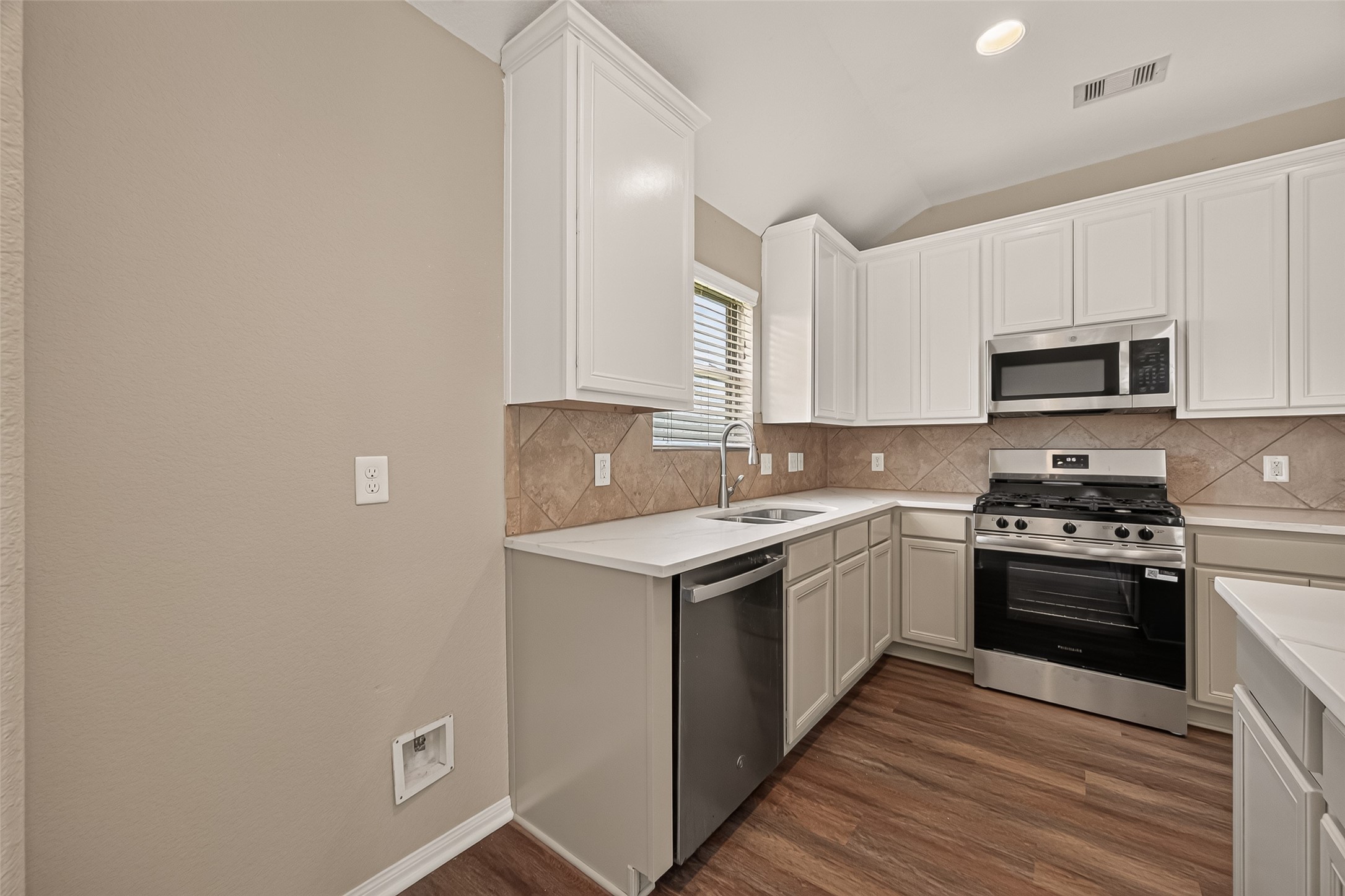 5431 Rio Drive Property Photo 14