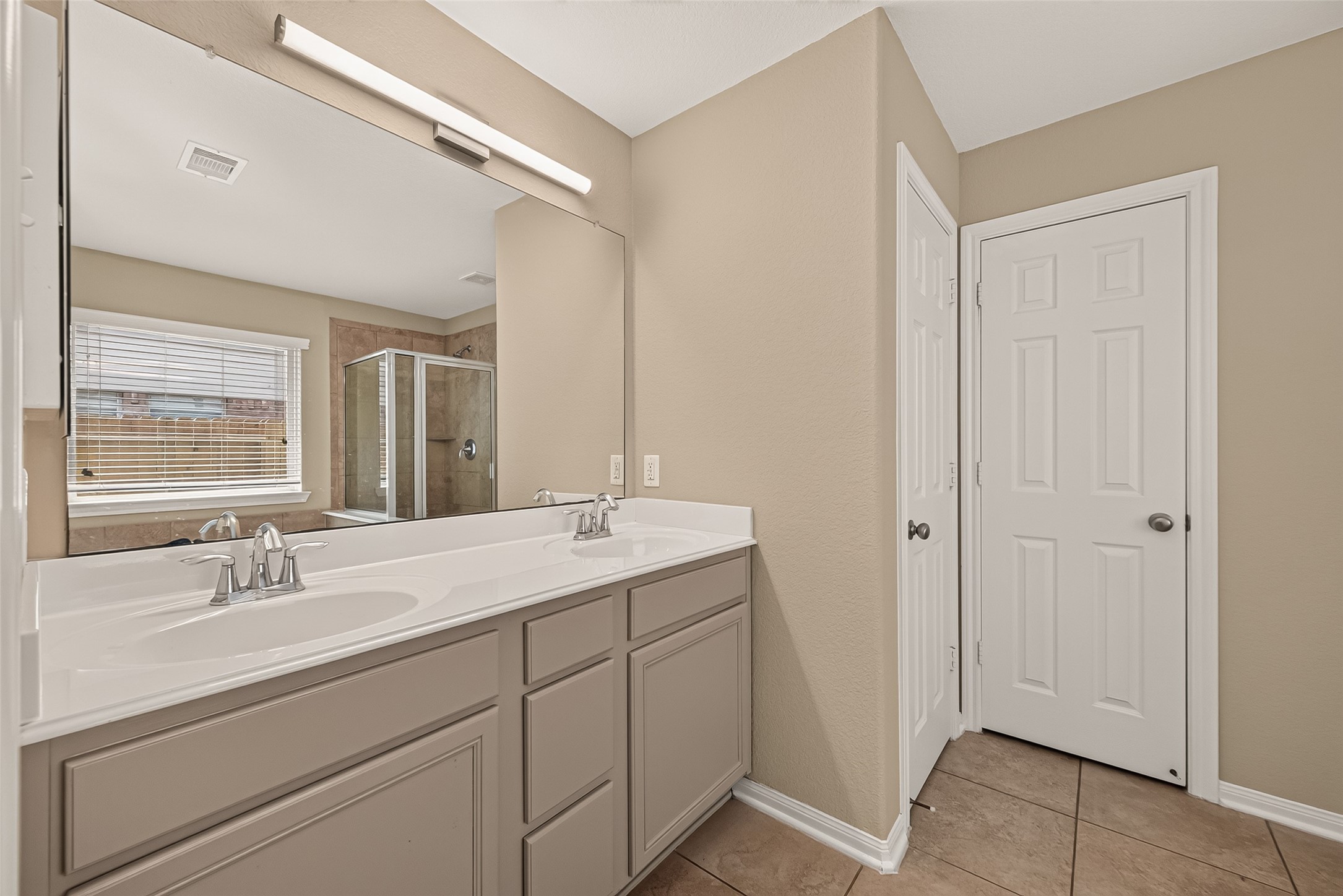 5431 Rio Drive Property Photo 28