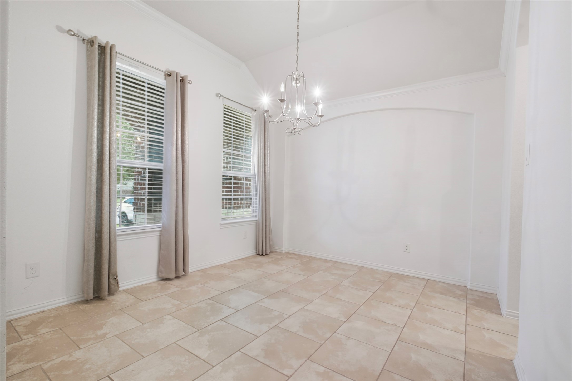 8218 Bay Run Avenue Property Photo 14