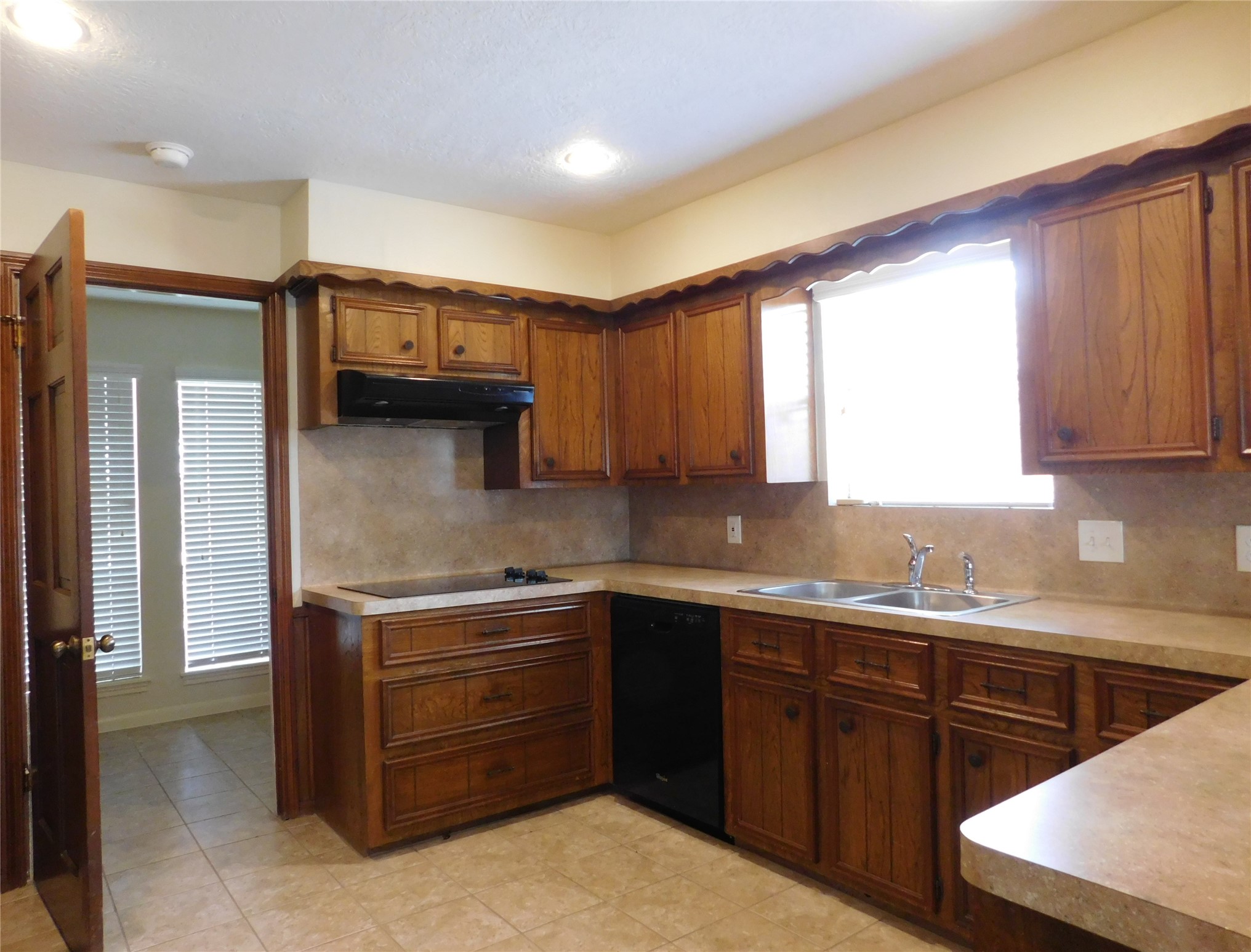 4 Kingsley Court Property Photo 16