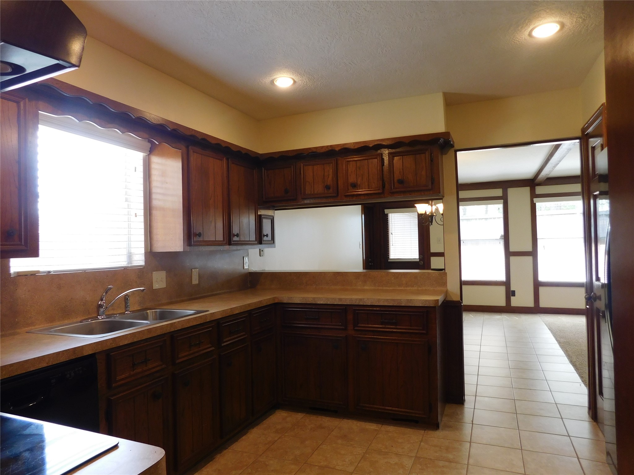 4 Kingsley Court Property Photo 17