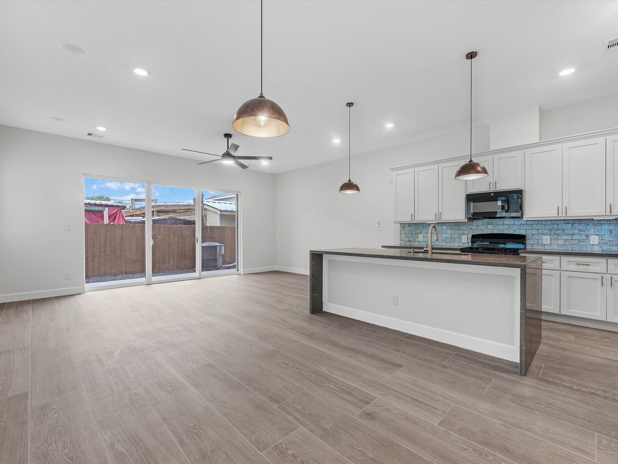 603 N Milby A Property Photo 5
