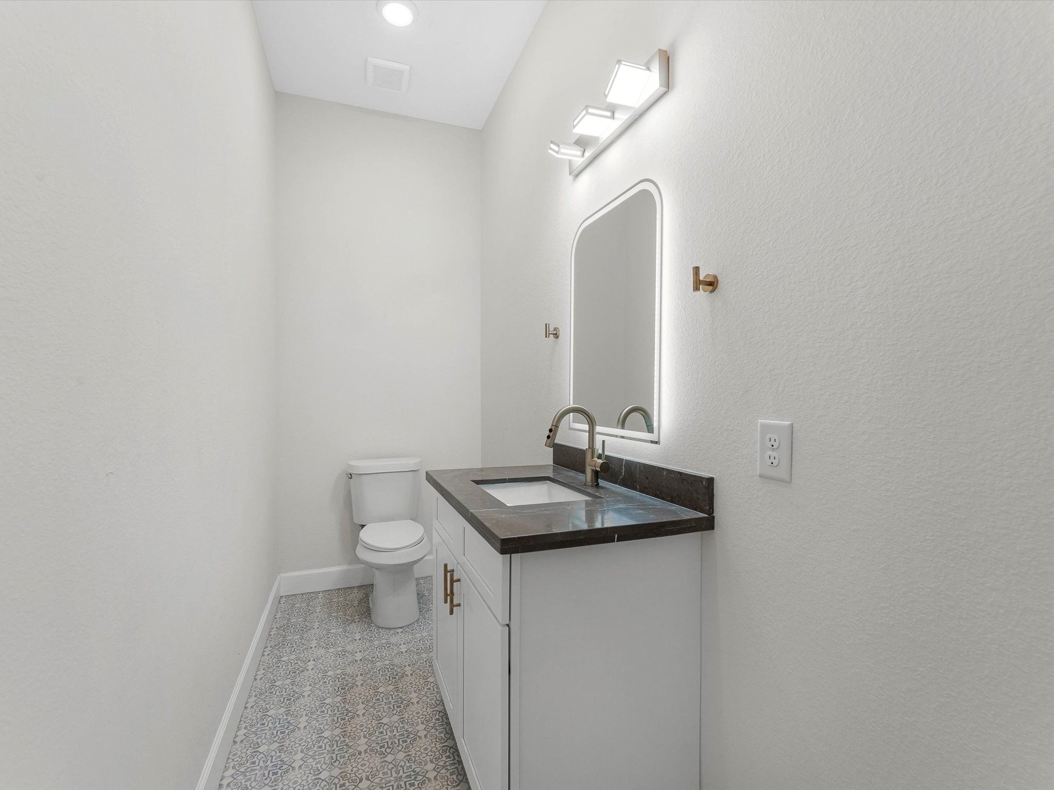 603 N Milby A Property Photo 16