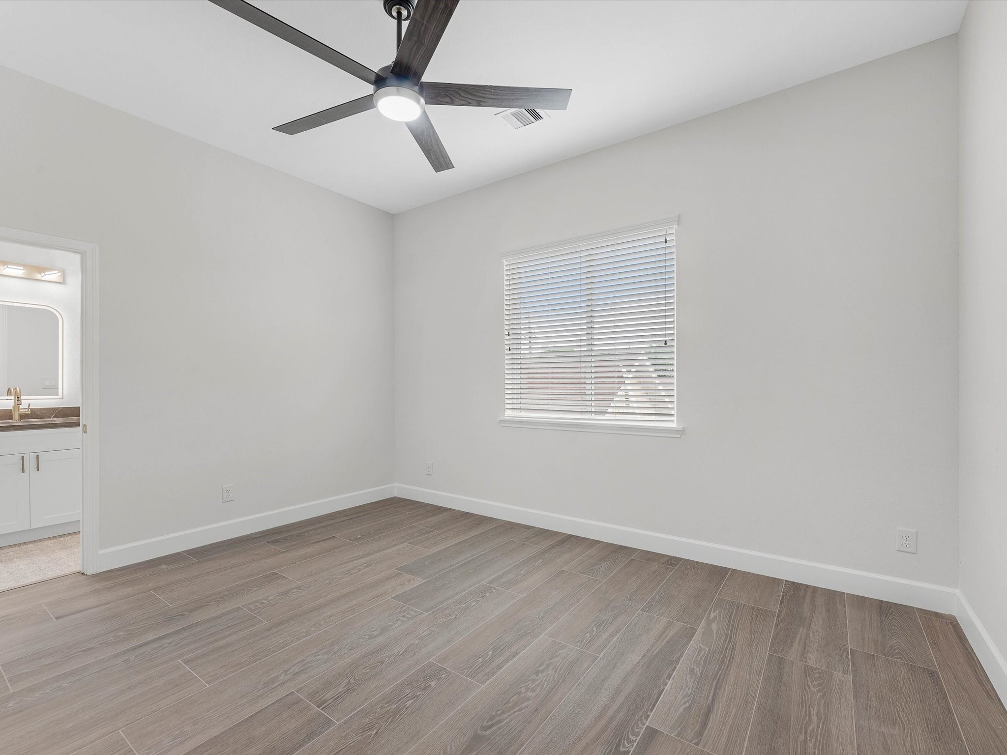 603 N Milby A Property Photo 26