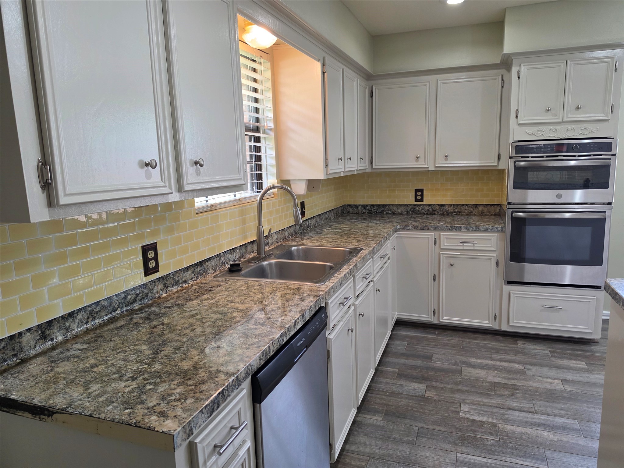 2304 Colleen Drive Property Photo 6