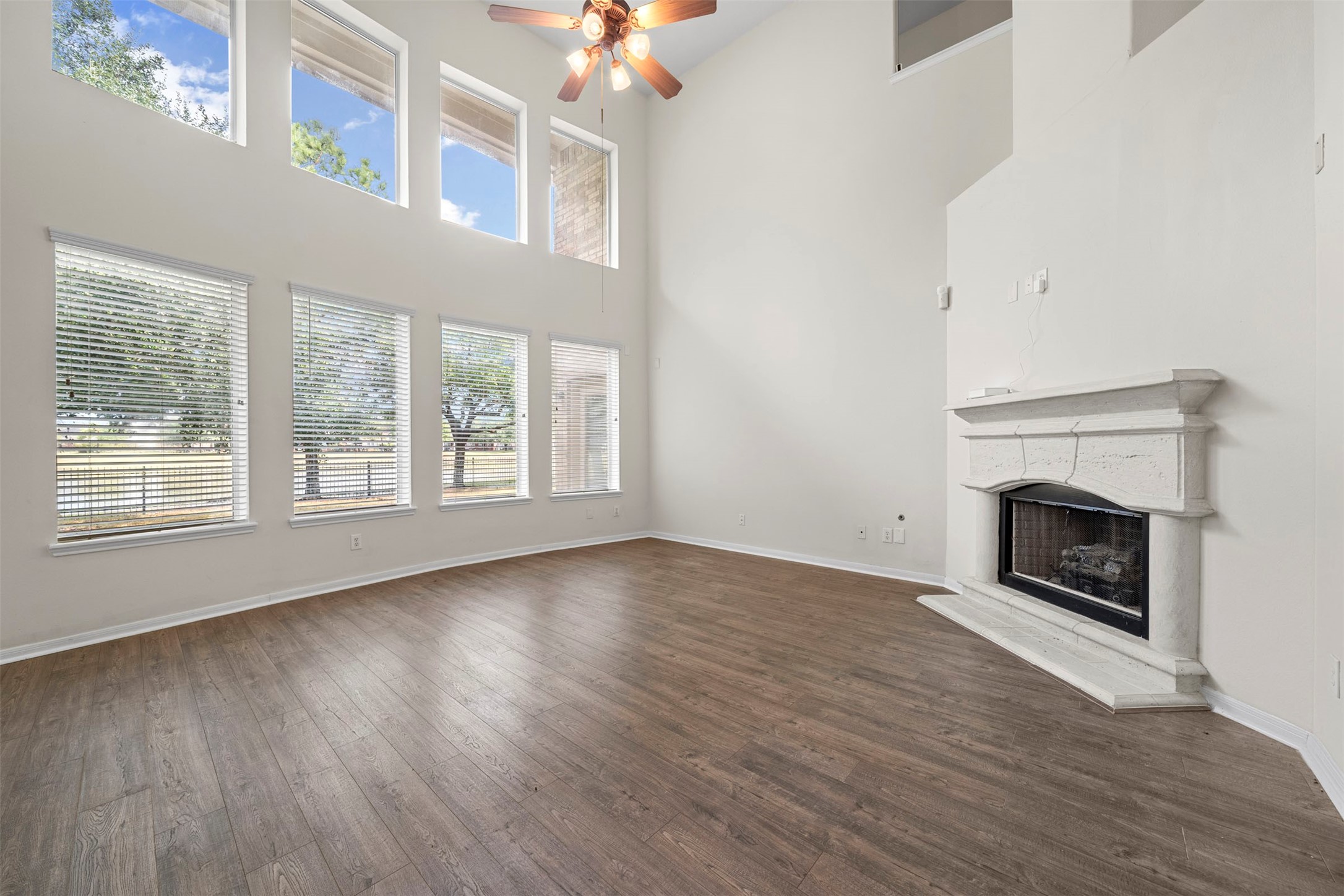 7711 Summer Shore Drive Property Photo 7
