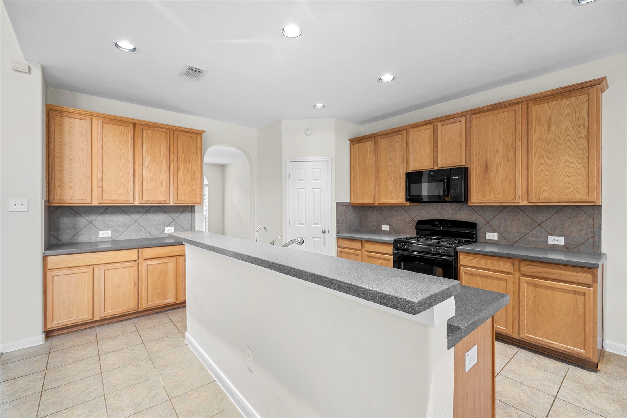 7711 Summer Shore Drive Property Photo 16