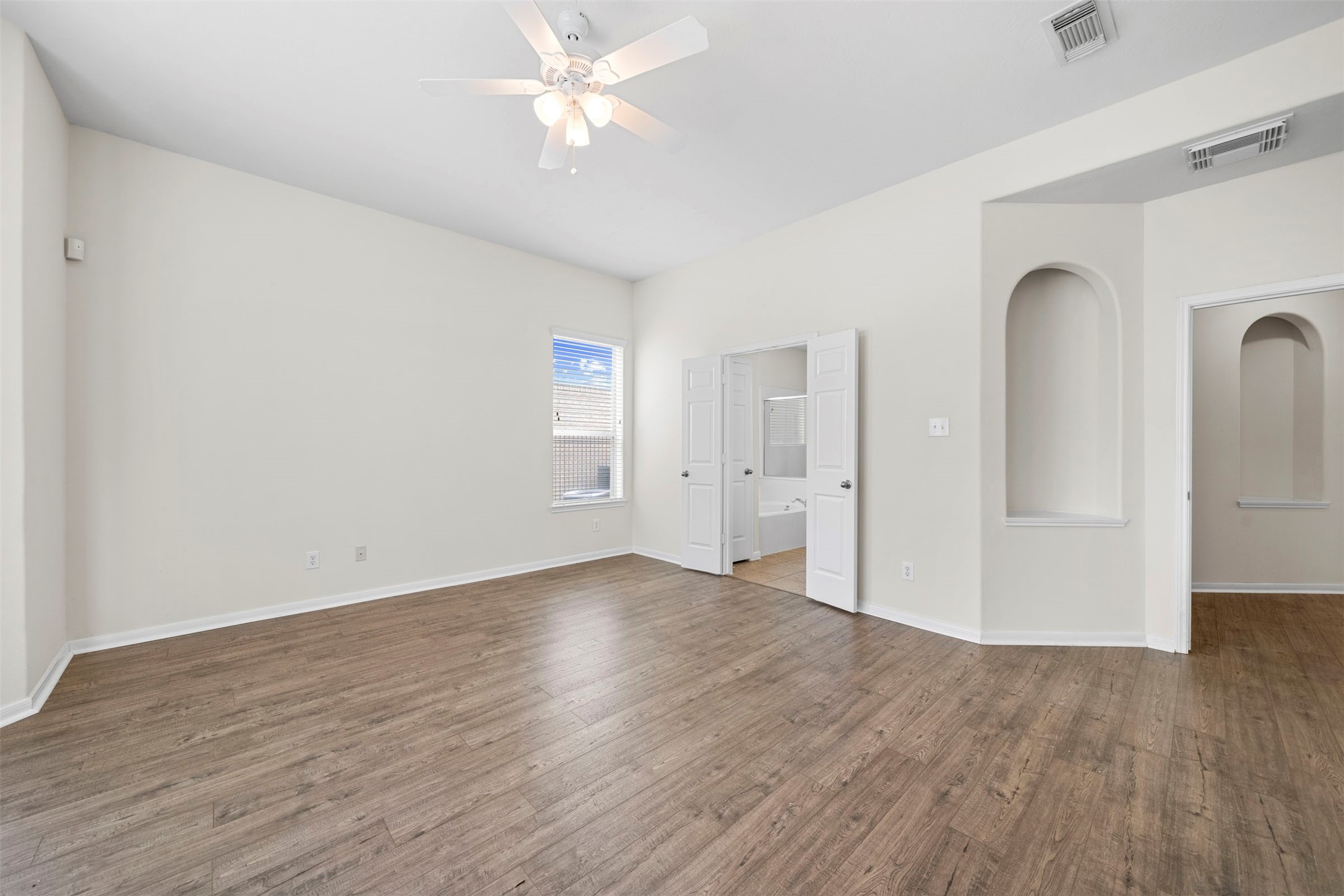 7711 Summer Shore Drive Property Photo 18