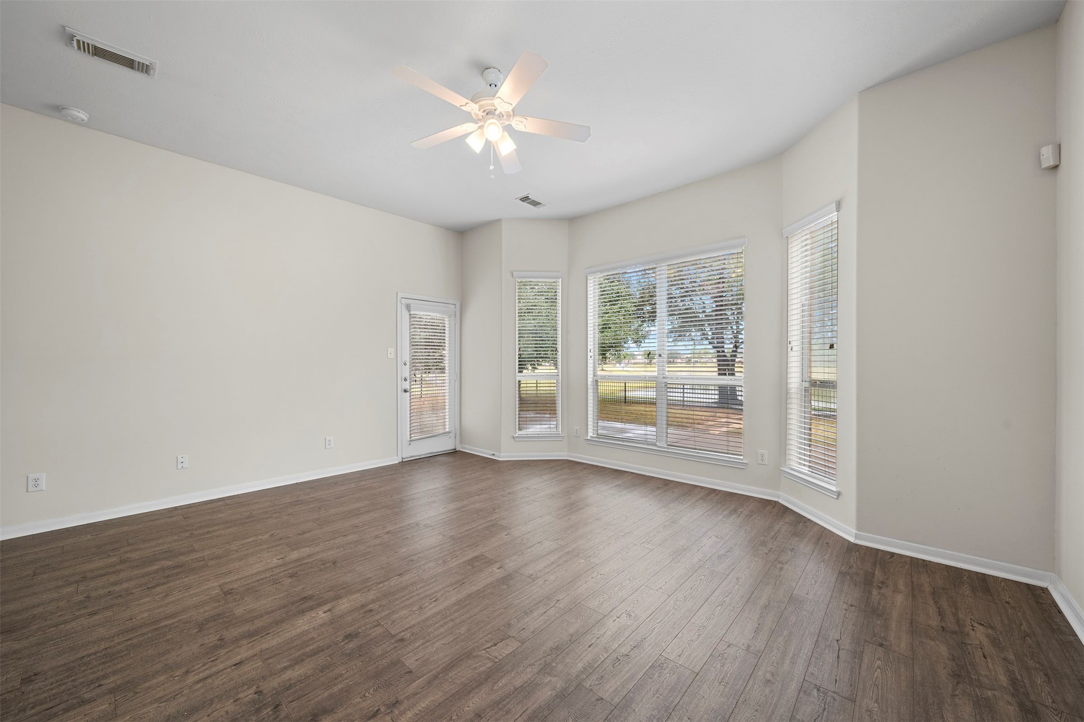 7711 Summer Shore Drive Property Photo 20