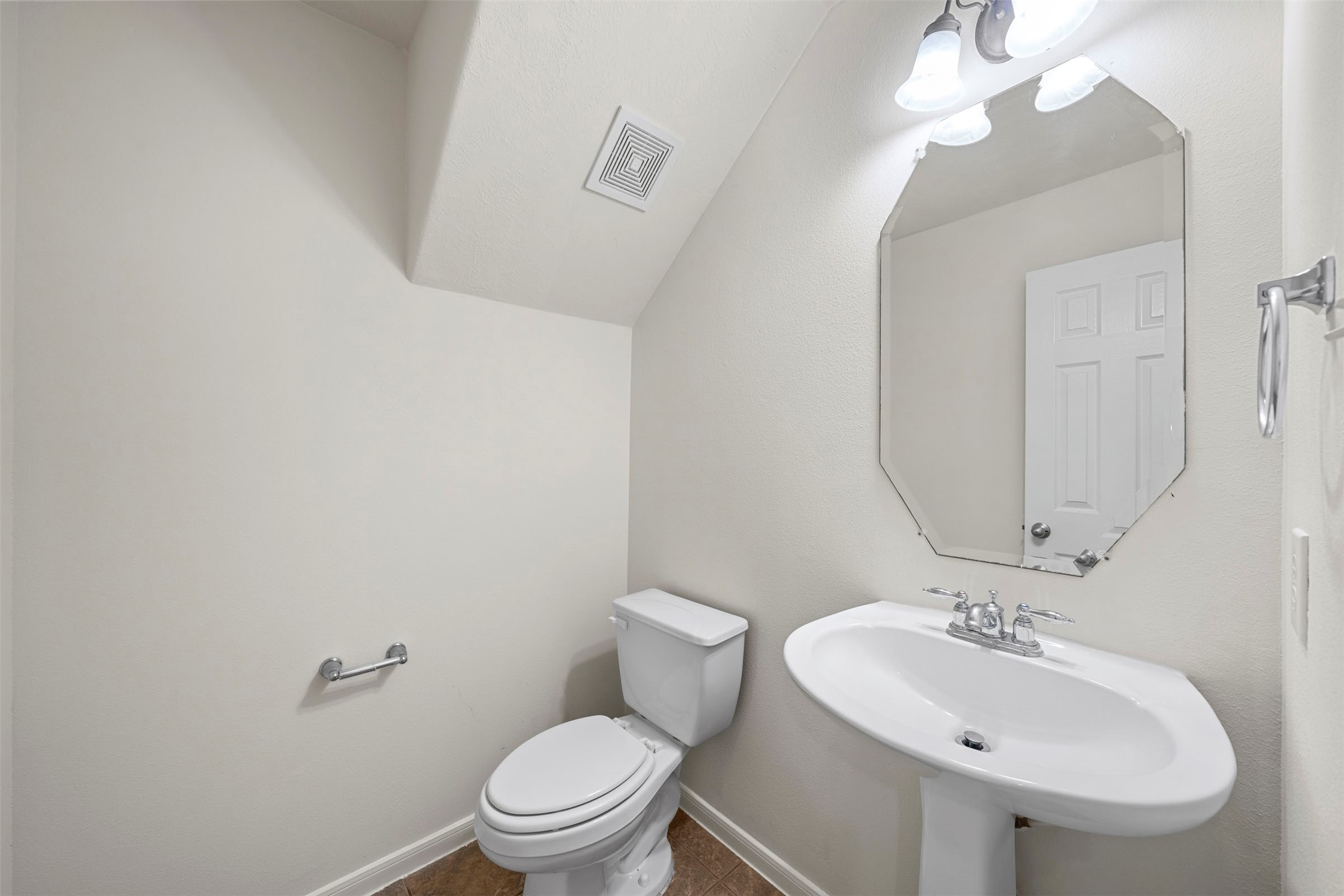 7711 Summer Shore Drive Property Photo 43