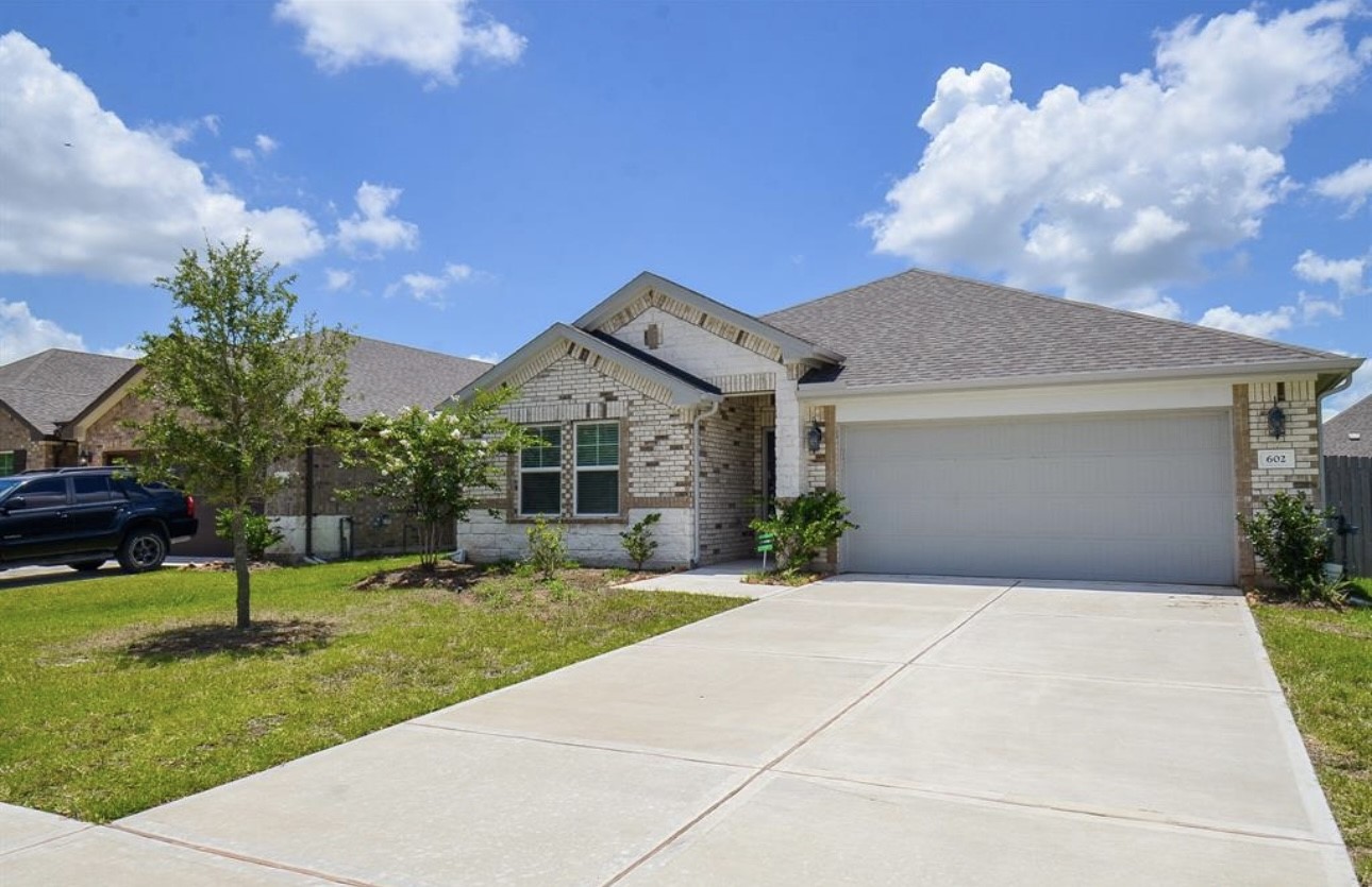 602 Ellwood Terrace Property Photo