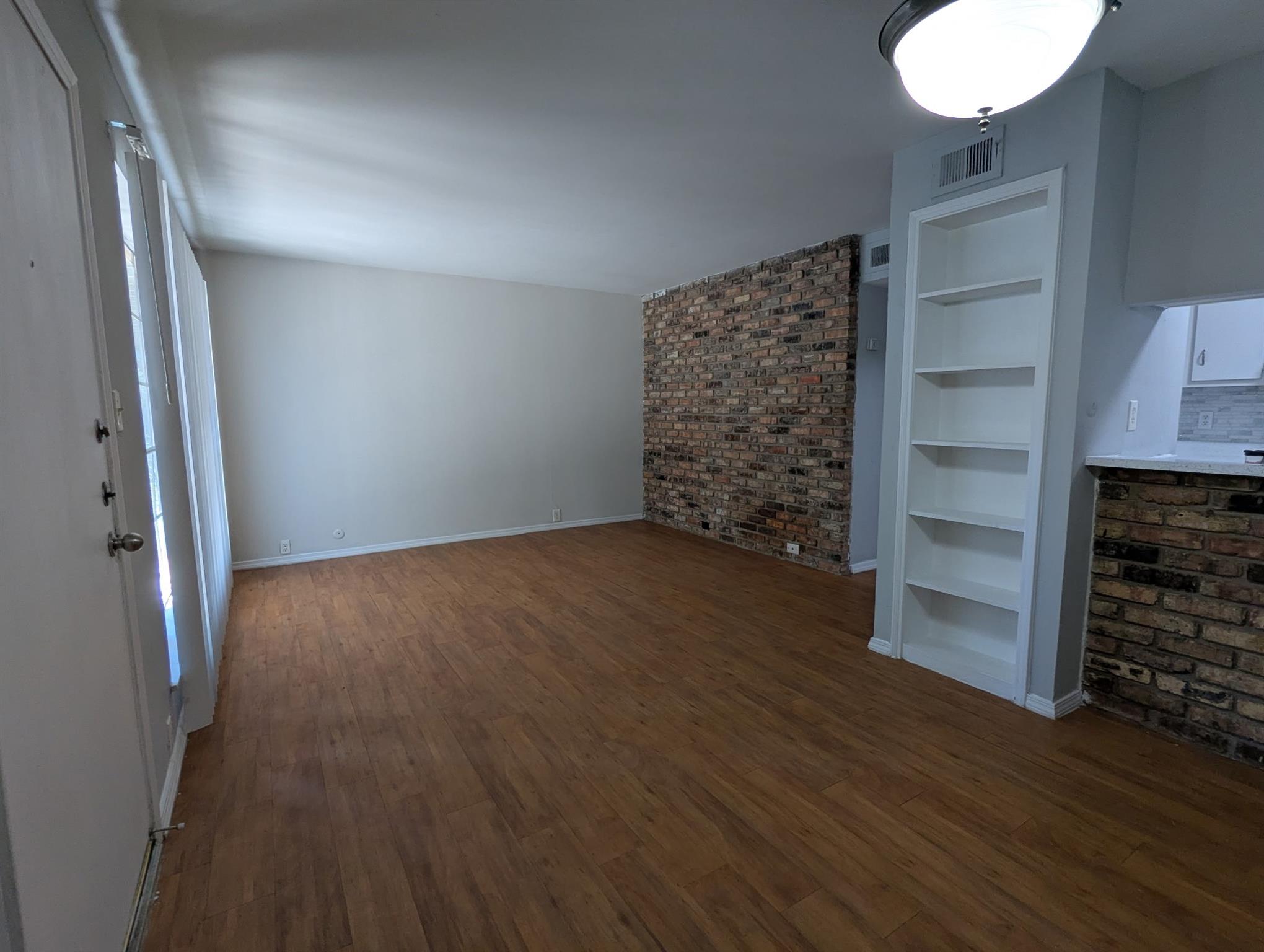 600 Heights Boulevard 4 Property Photo 2