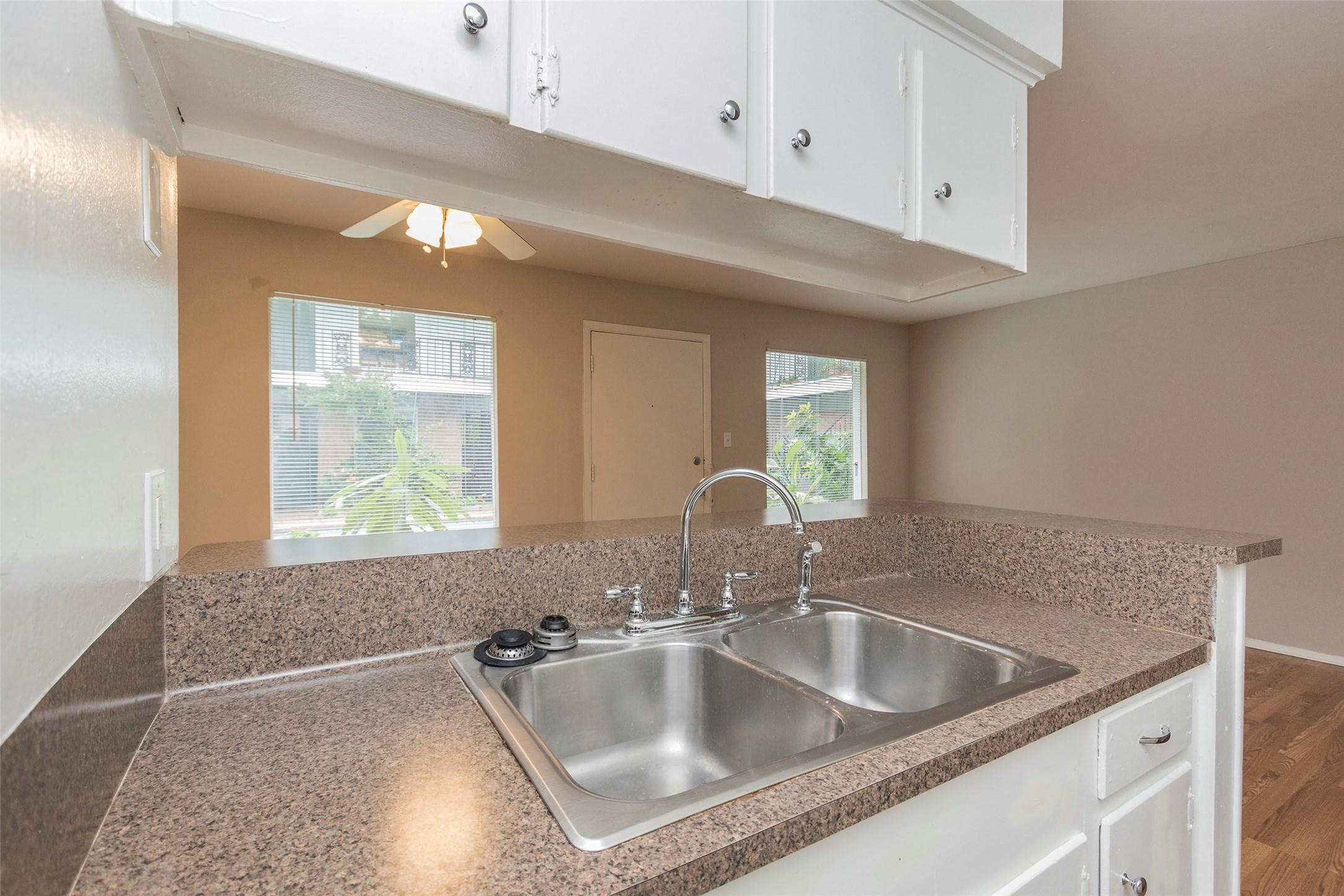 1401 Kipling 18 Property Photo 9