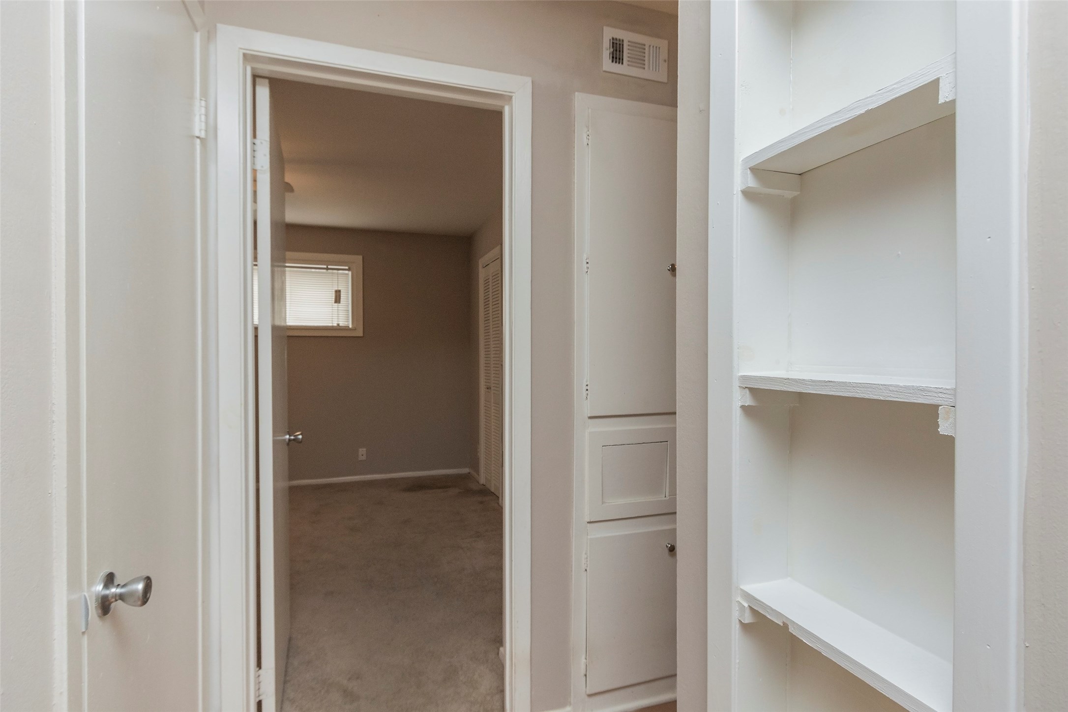 1401 Kipling 18 Property Photo 10