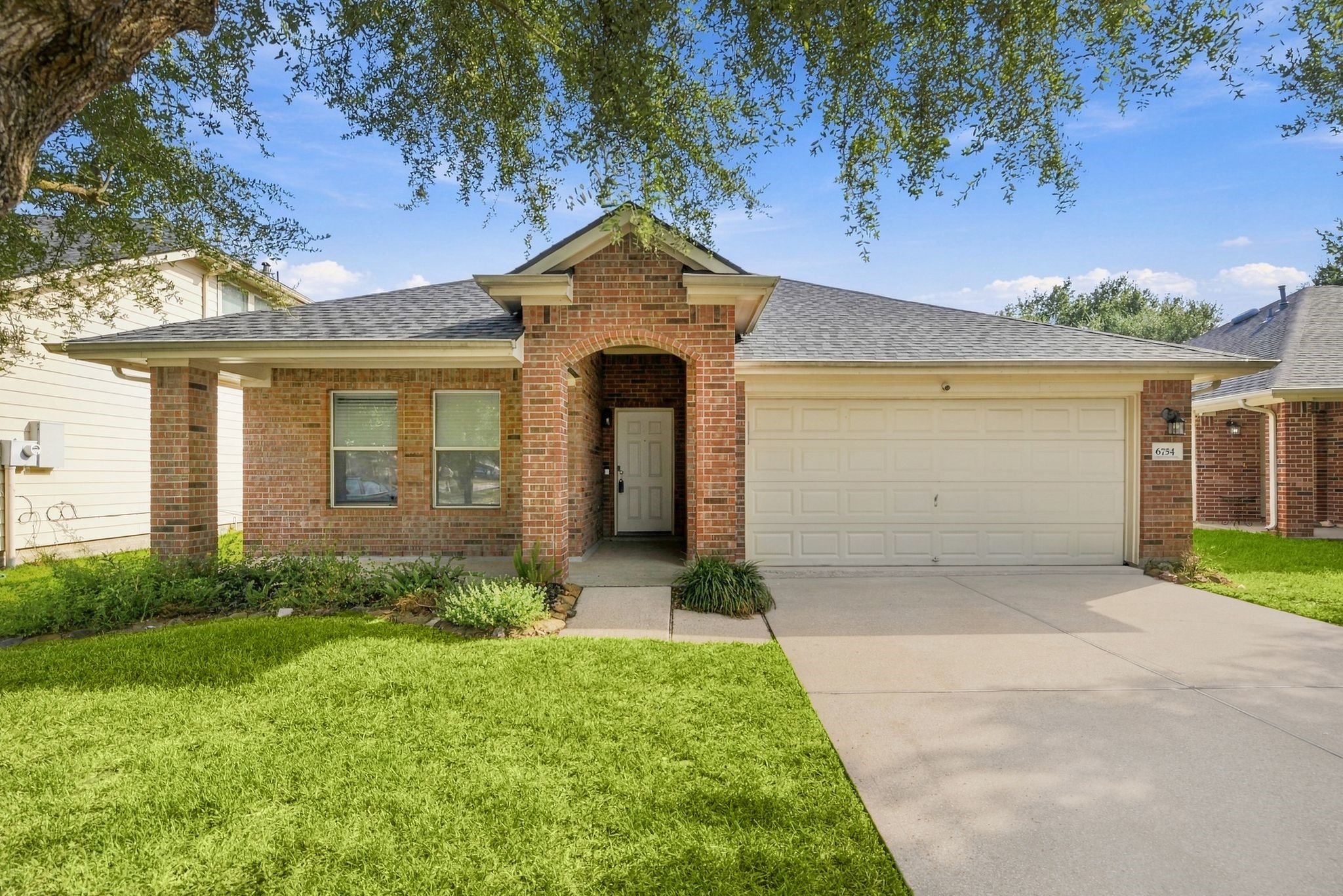 6754 River Ridge Lane Property Photo 1