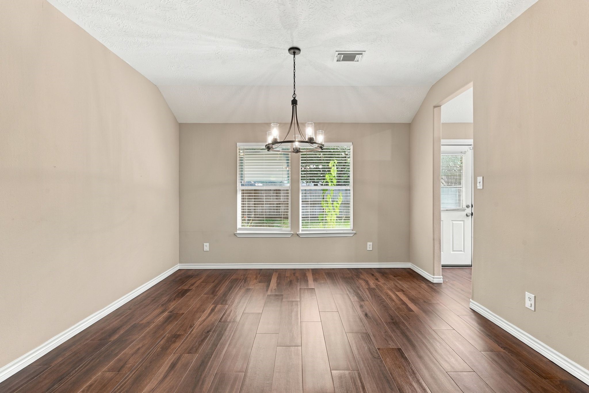 6754 River Ridge Lane Property Photo 11