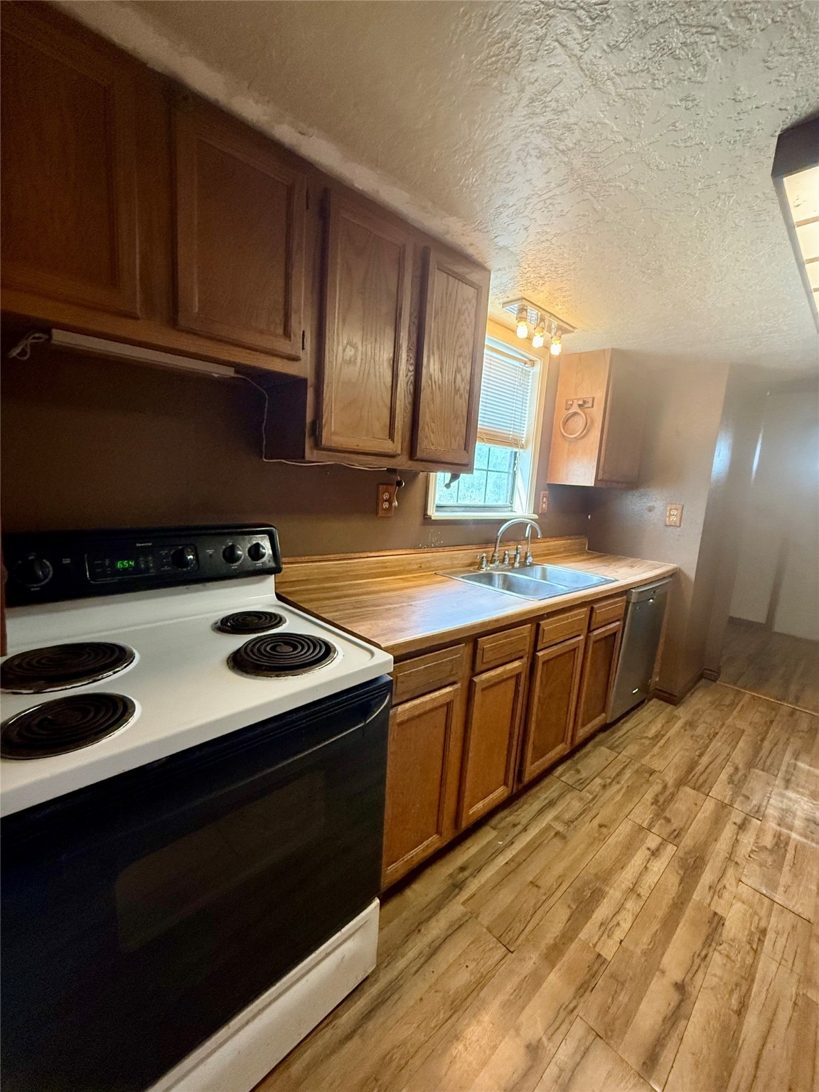 755 County Road 407 Property Photo 7