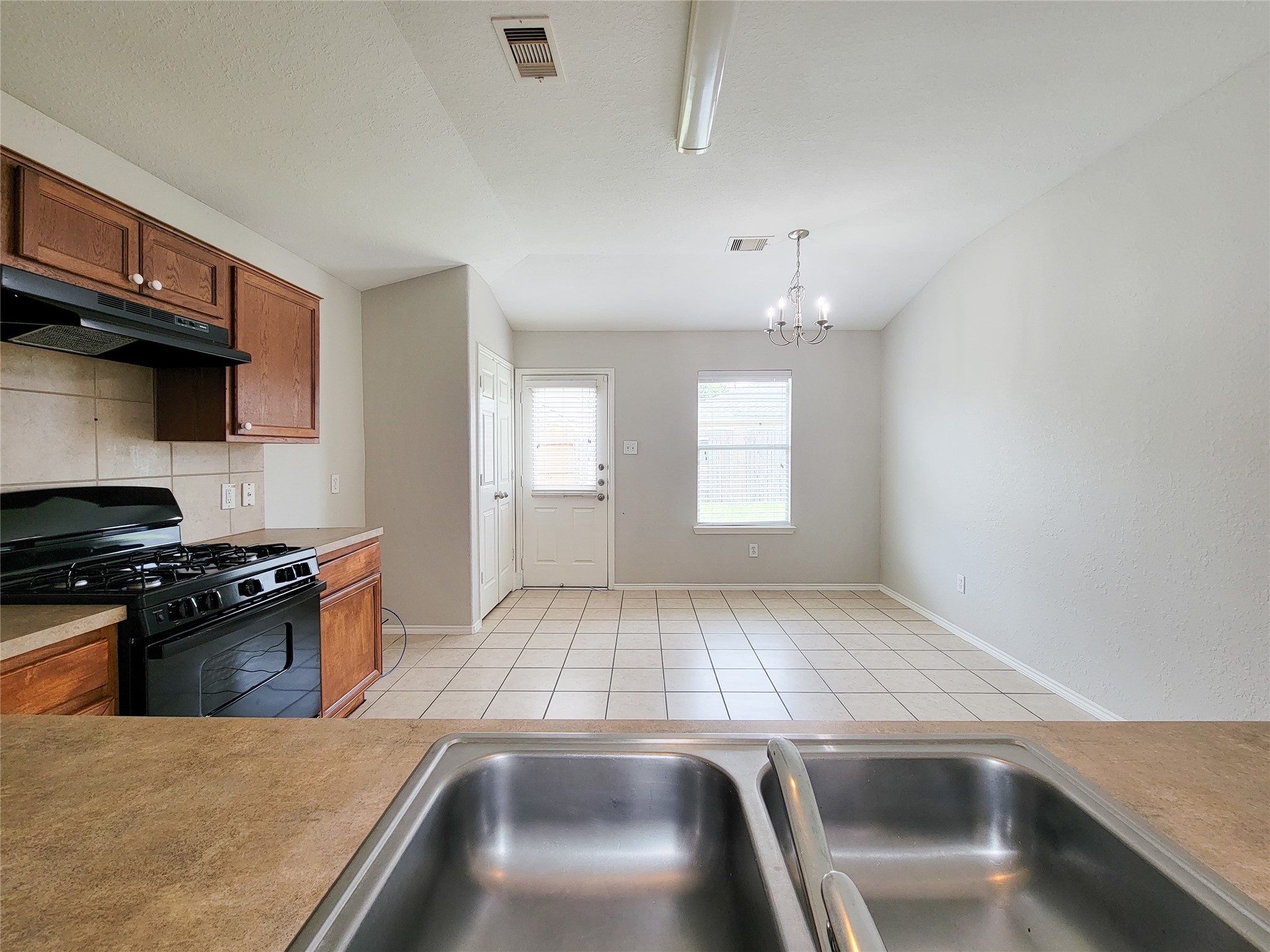 7438 Fox Knoll Property Photo 10