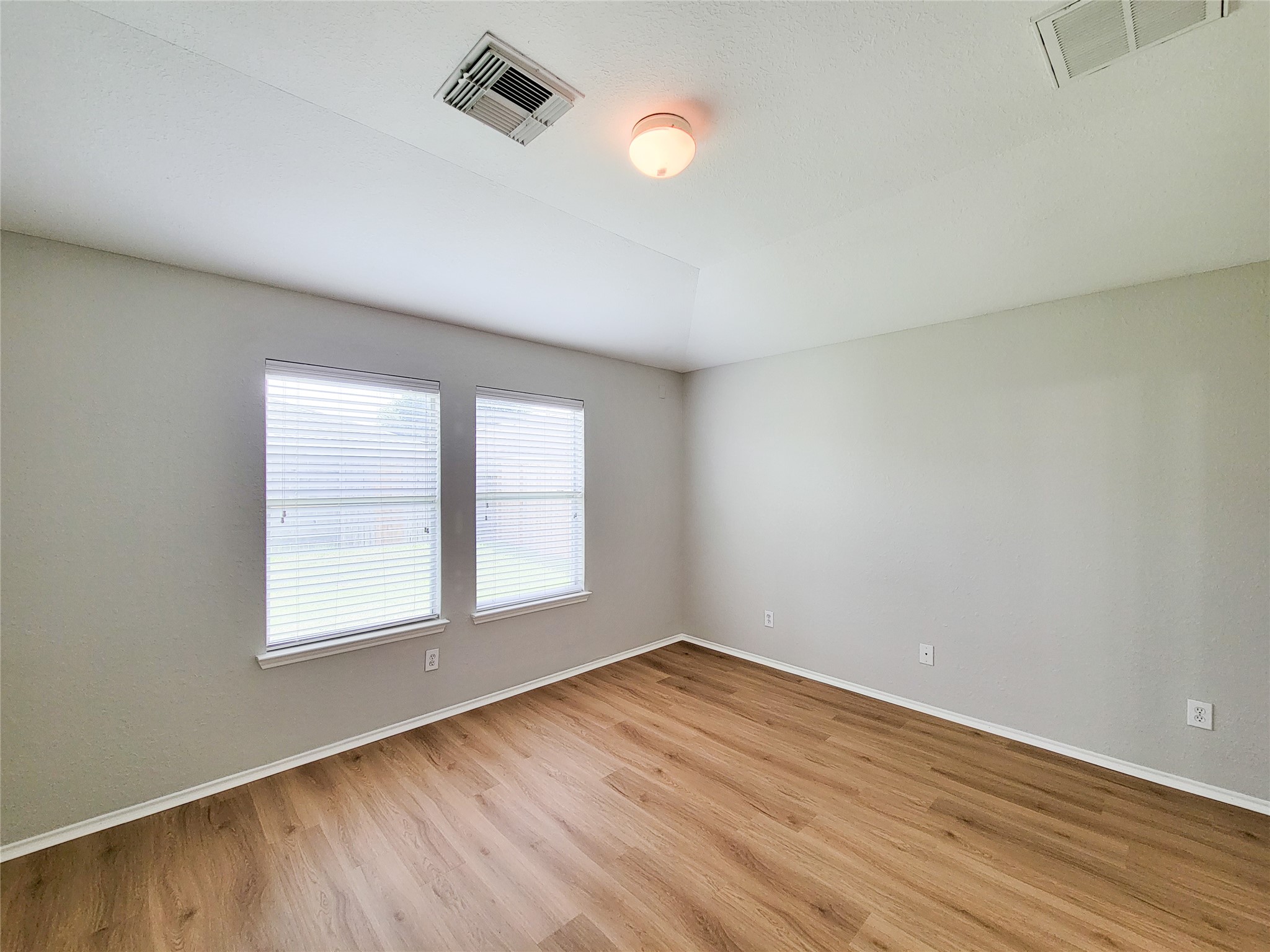 7438 Fox Knoll Property Photo 17