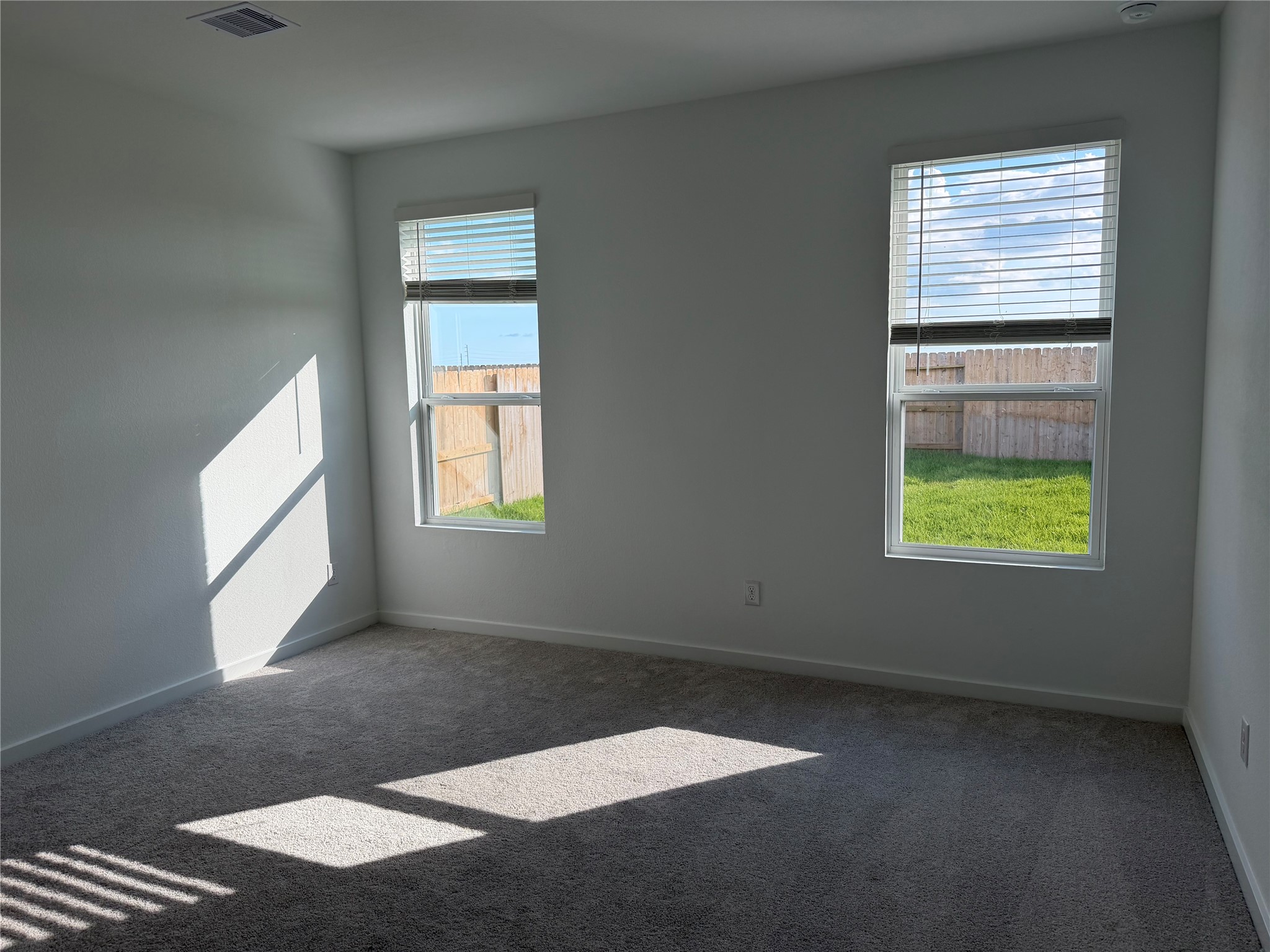 8218 Rustic Pine Trail Property Photo 9