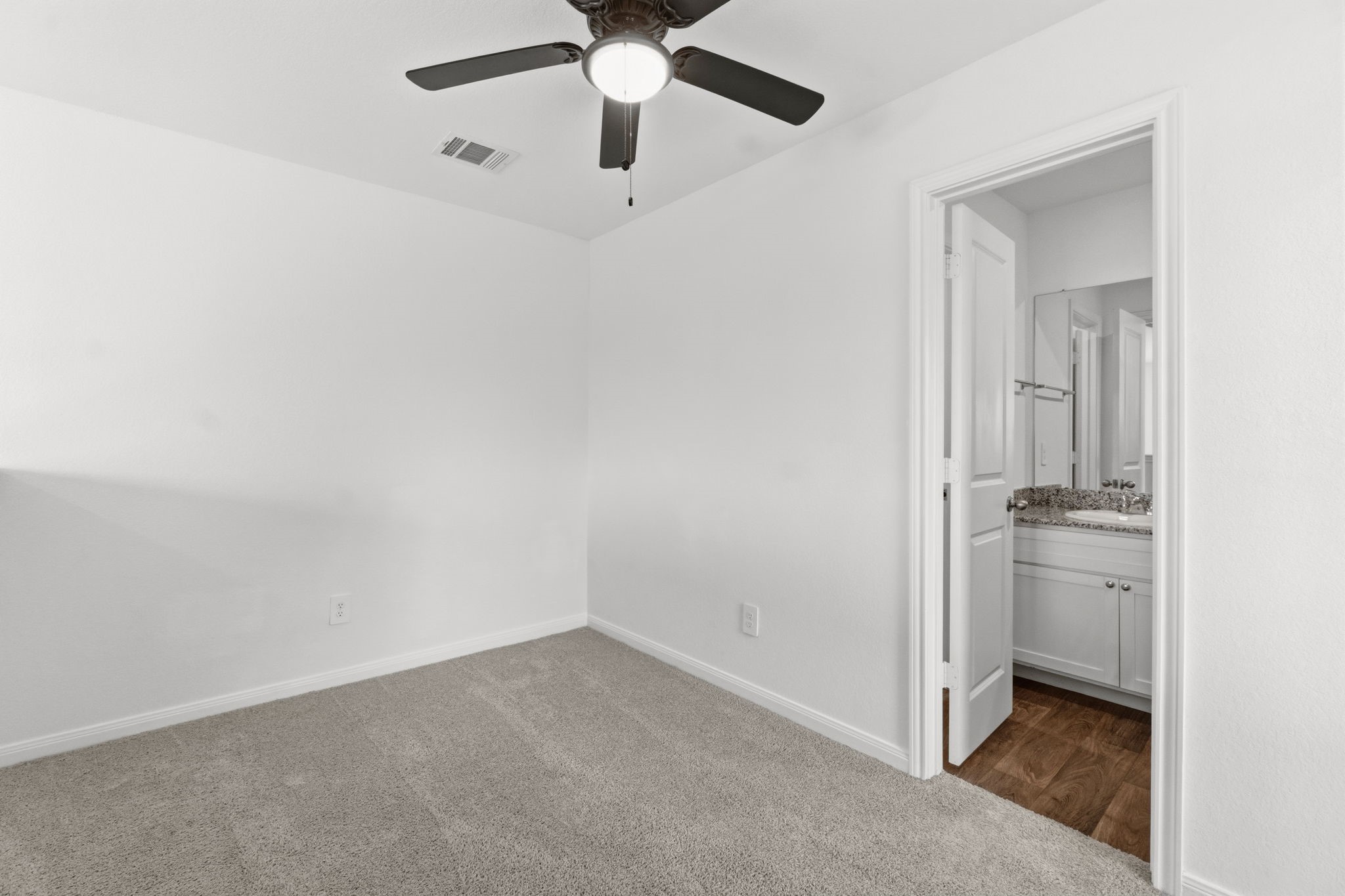 16367 Jasmine Marie Place Property Photo 13