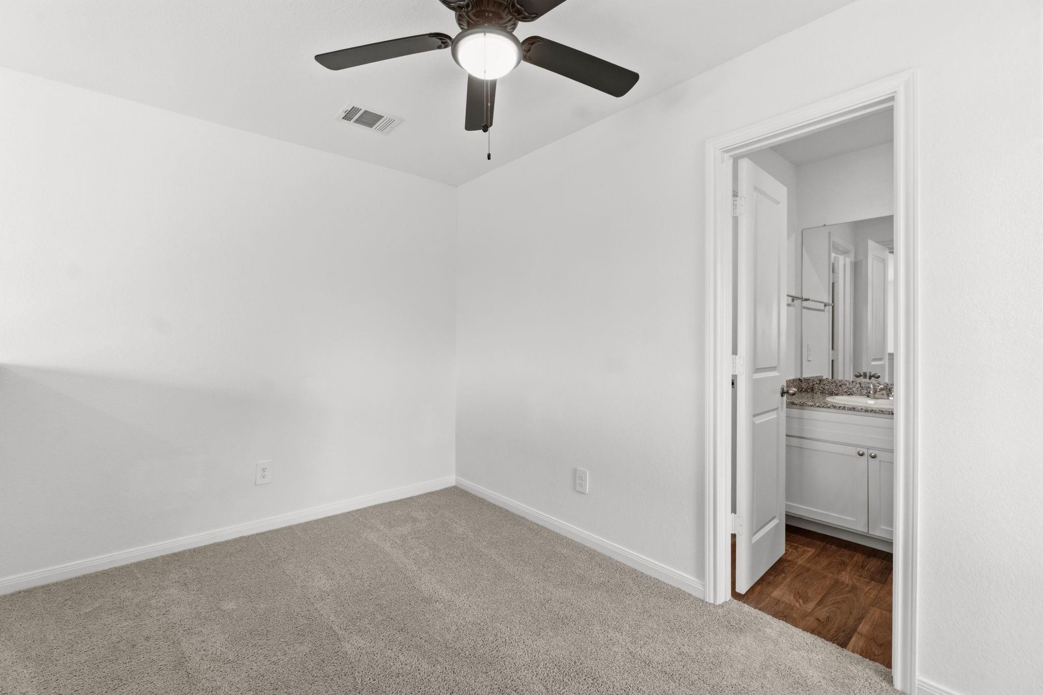 16367 Jasmine Marie Place Property Photo 13