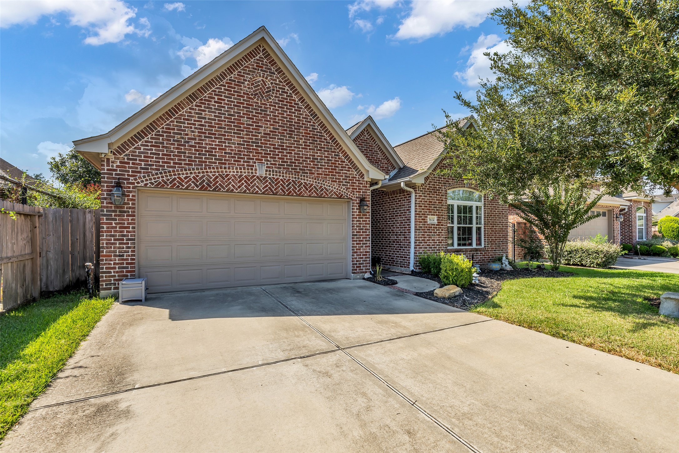 3614 Verona Property Photo 3