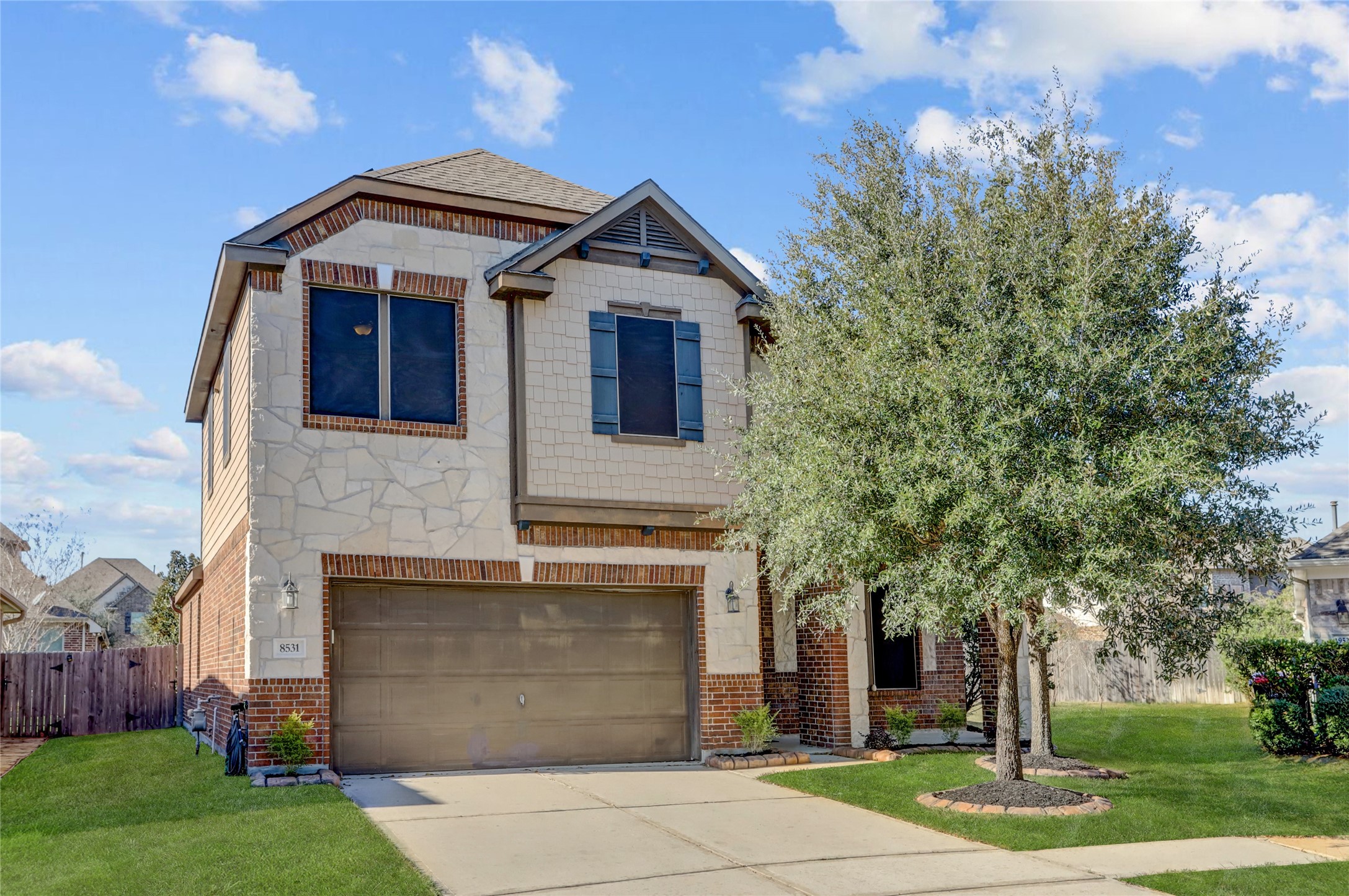 8531 Parsons Knoll Drive Property Photo 1