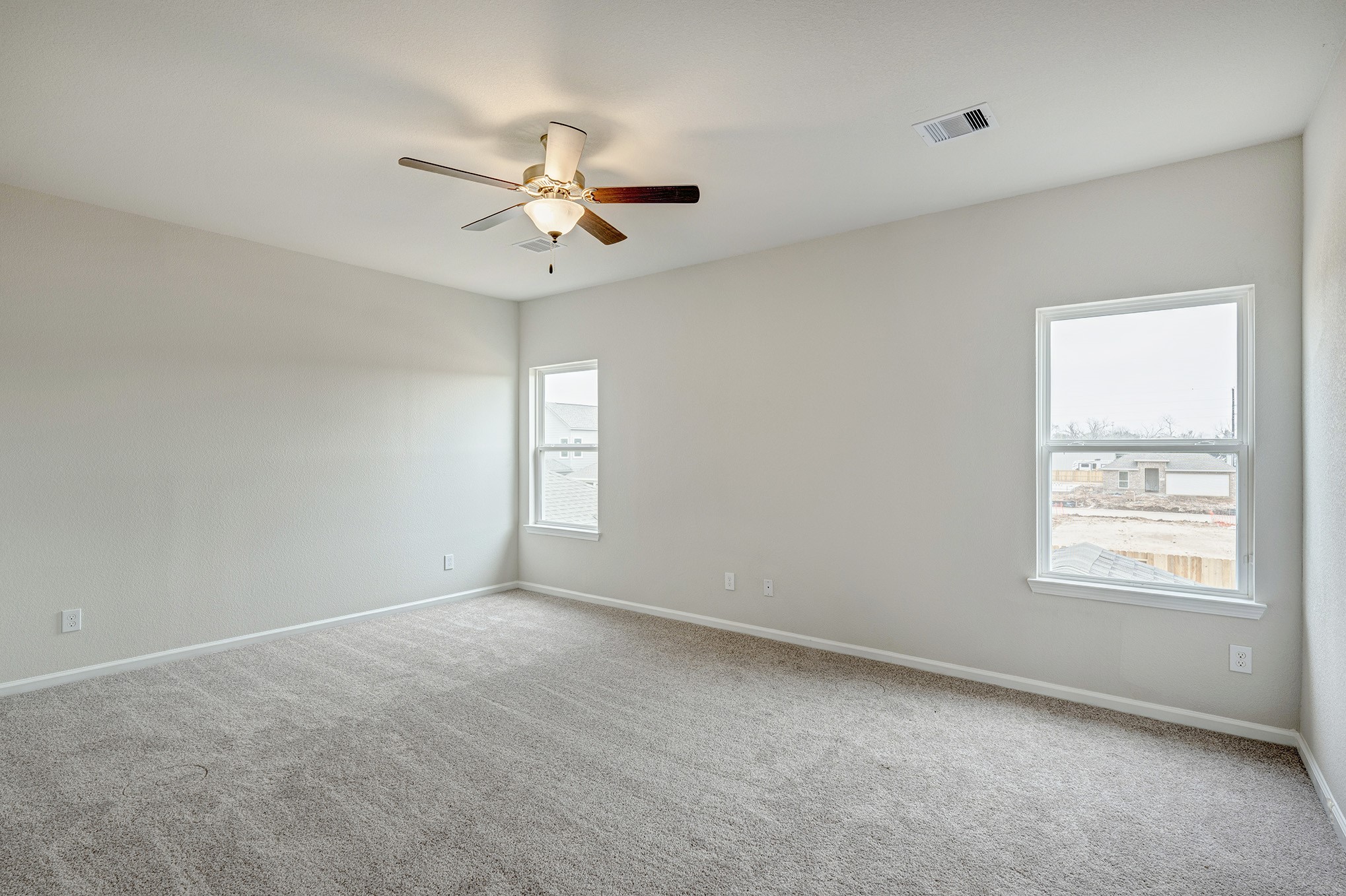 2714 Pebble Whisper Drive Property Photo 7