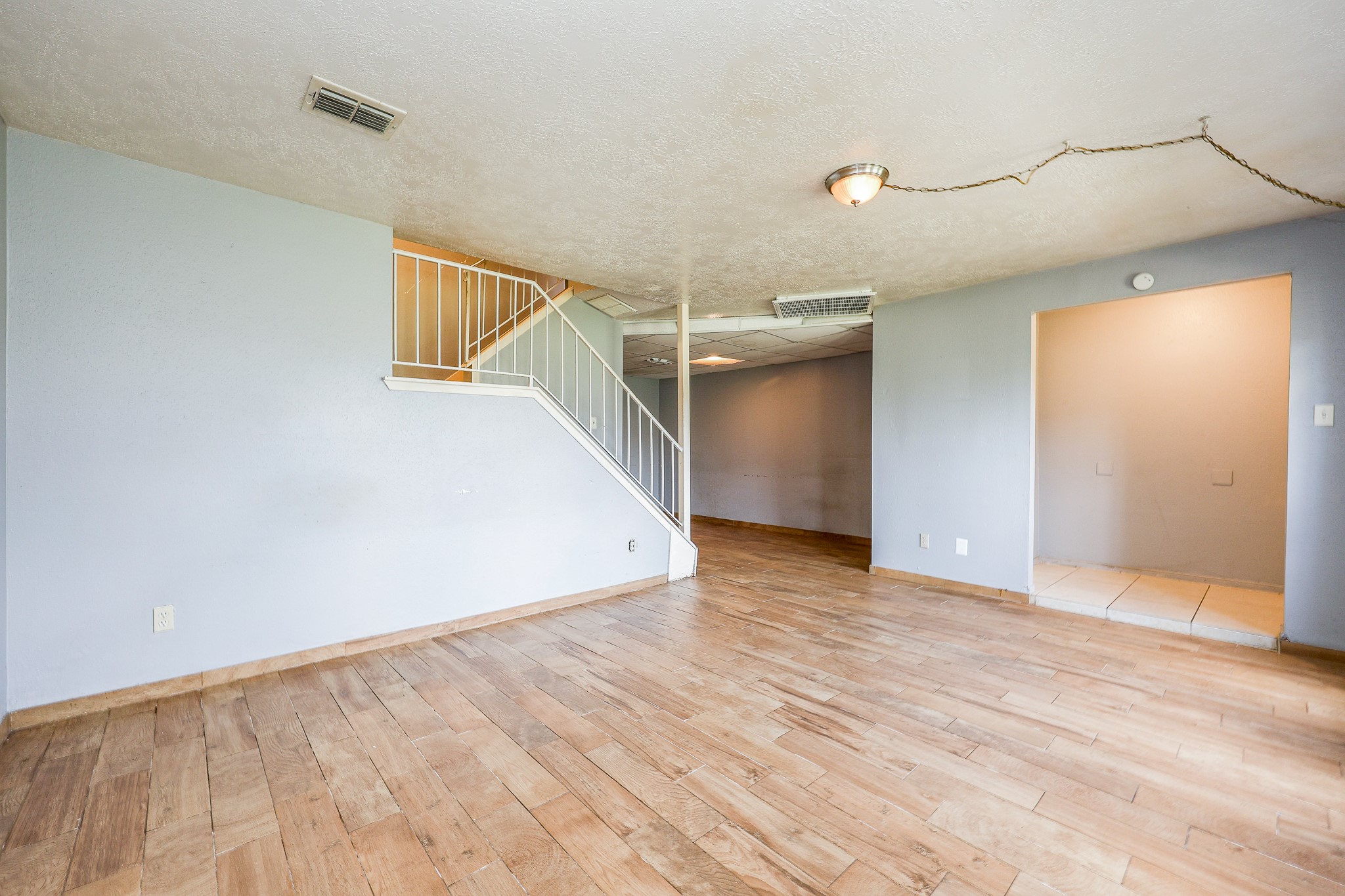 7047 Chasewood Drive Property Photo 10