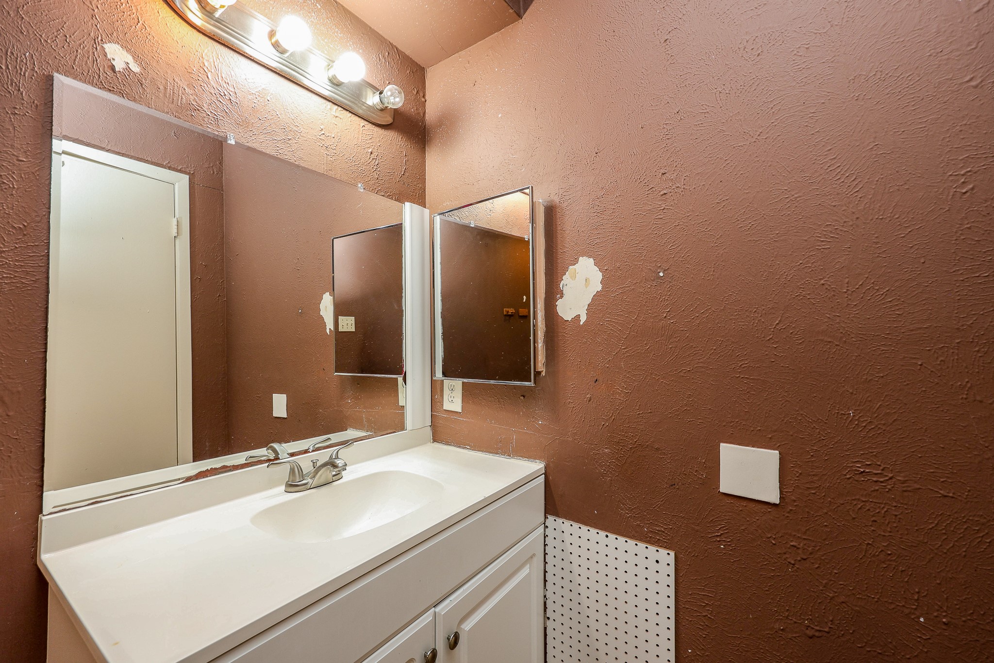 7047 Chasewood Drive Property Photo 18