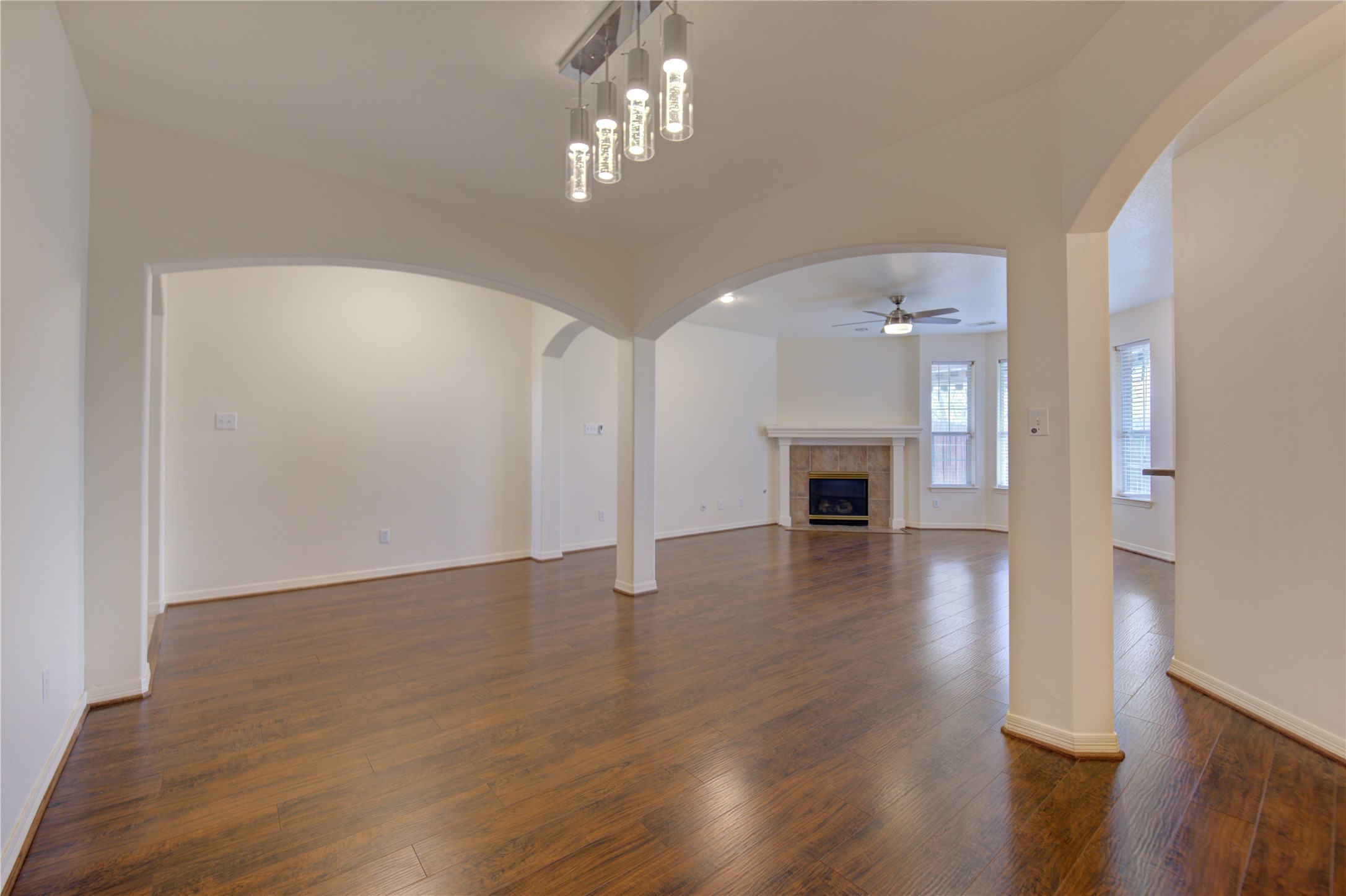 7611 S Linpar Court Property Photo 7