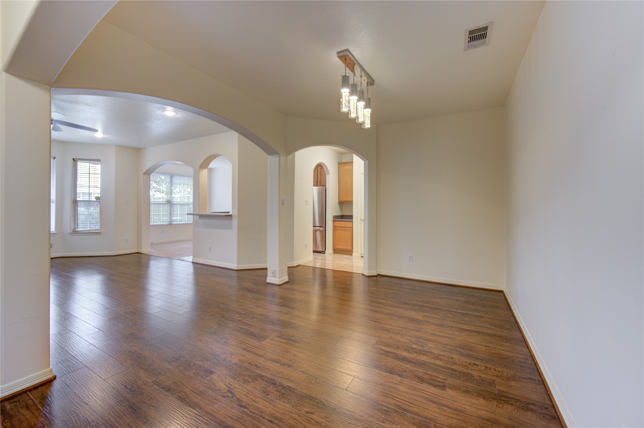 7611 S Linpar Court Property Photo 11