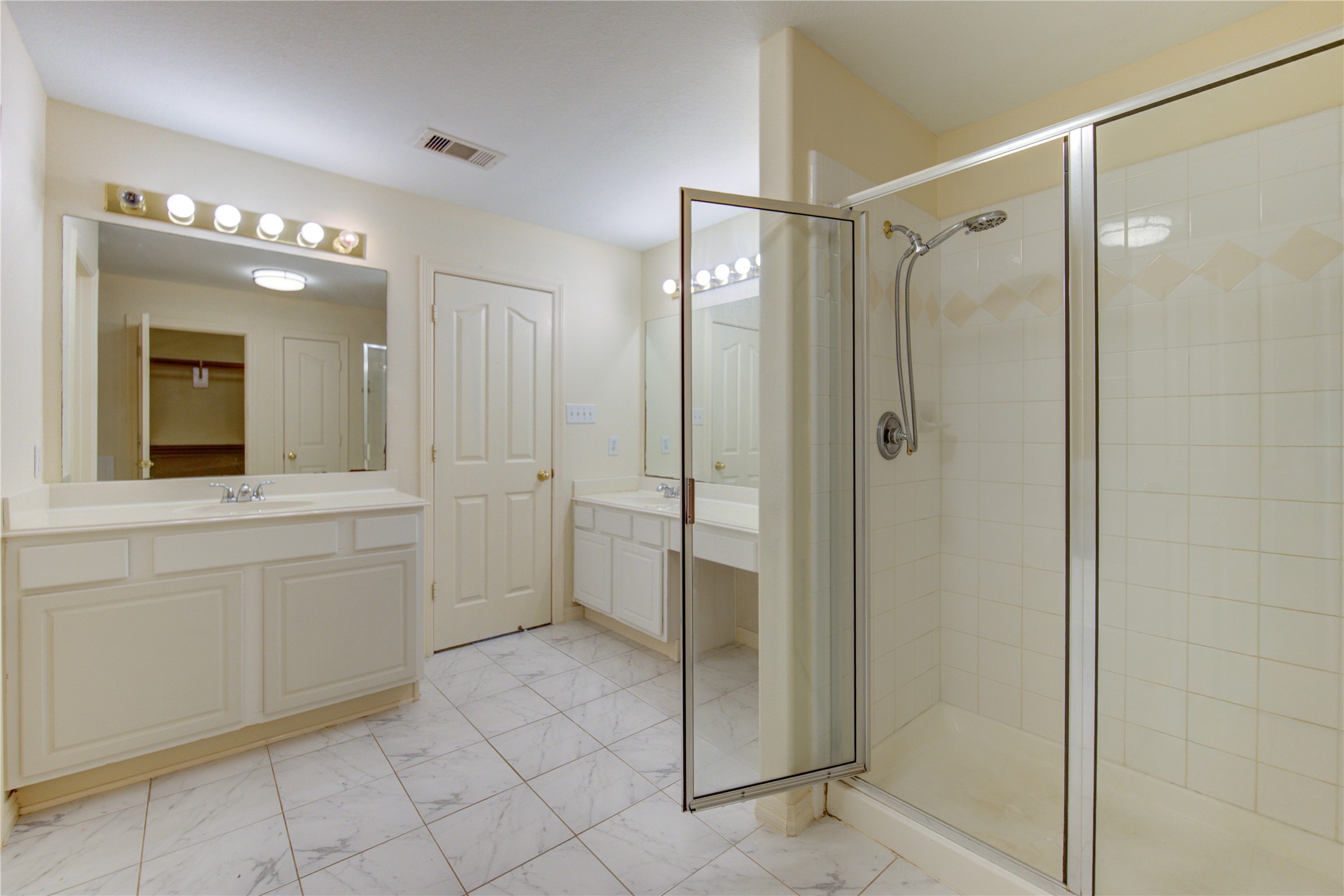 7611 S Linpar Court Property Photo 31