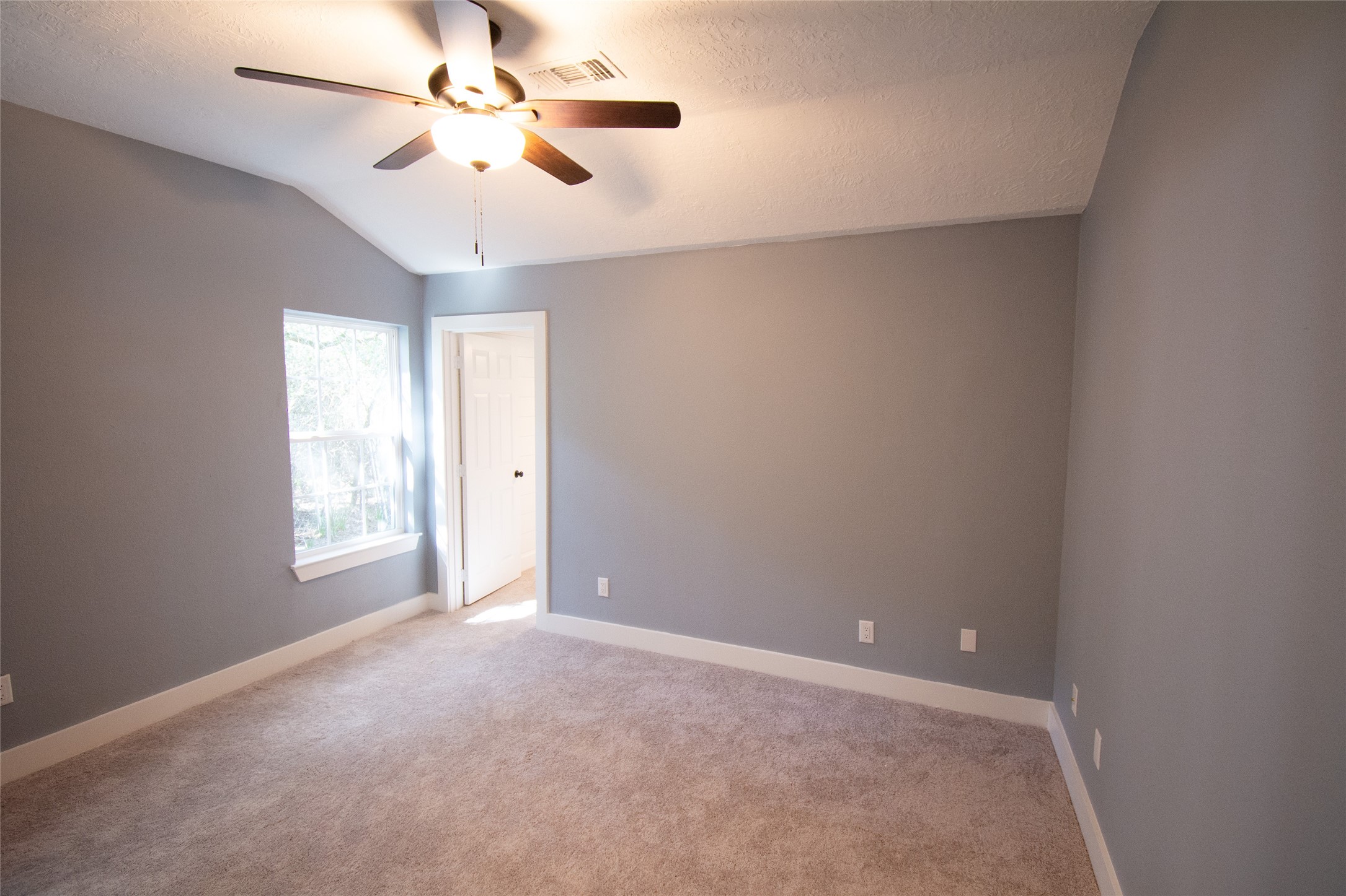 518 S Masonic Street Property Photo 15