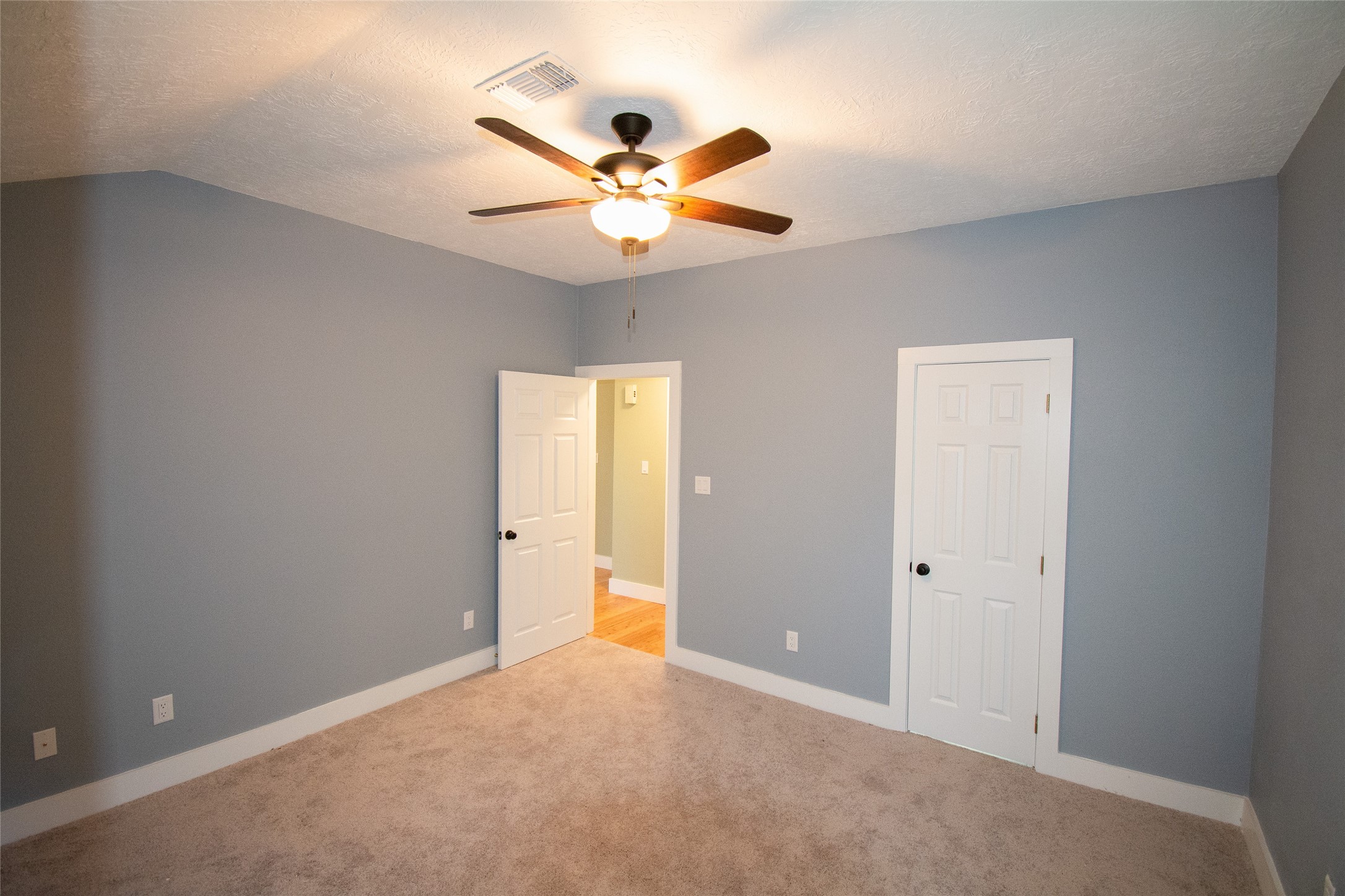 518 S Masonic Street Property Photo 16