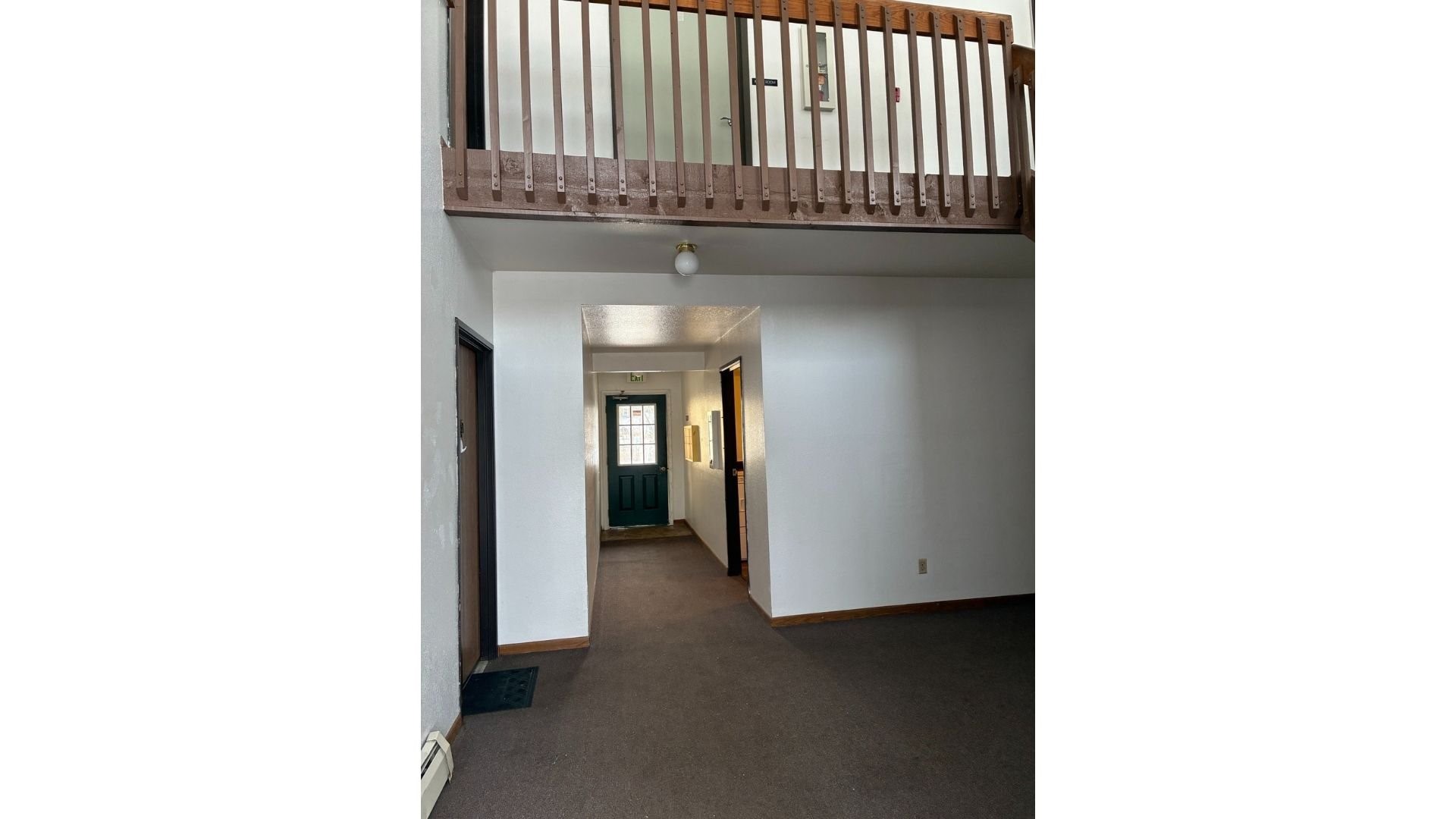 512 W High Street Property Photo 10