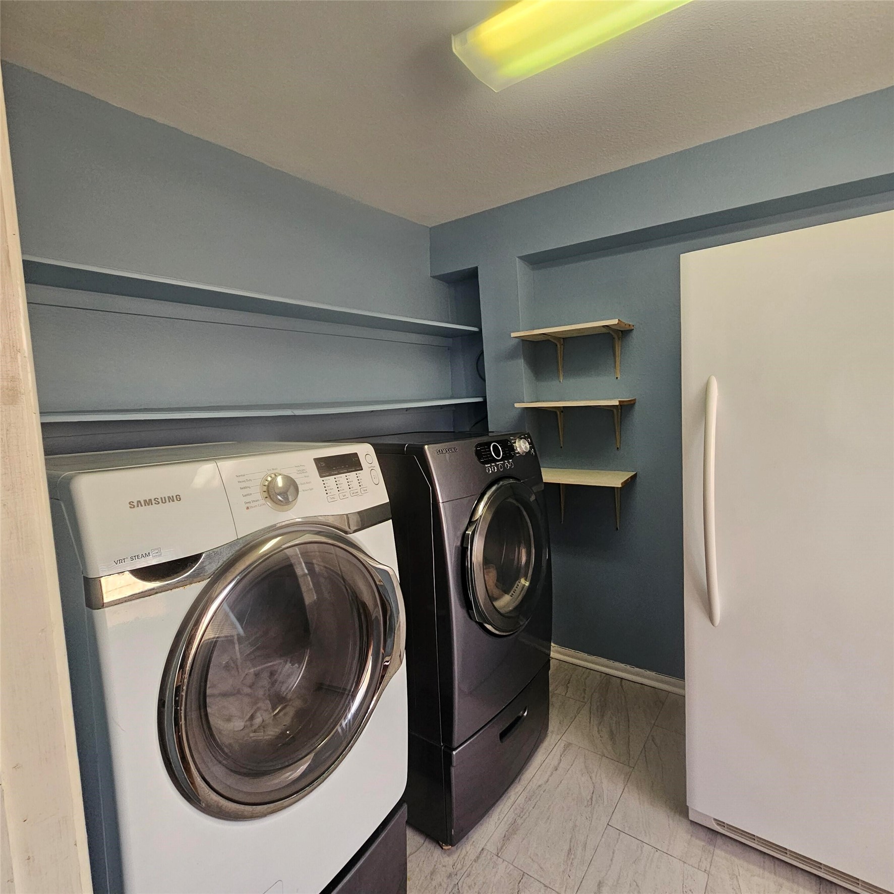 7914 Ocean Drive Property Photo 8