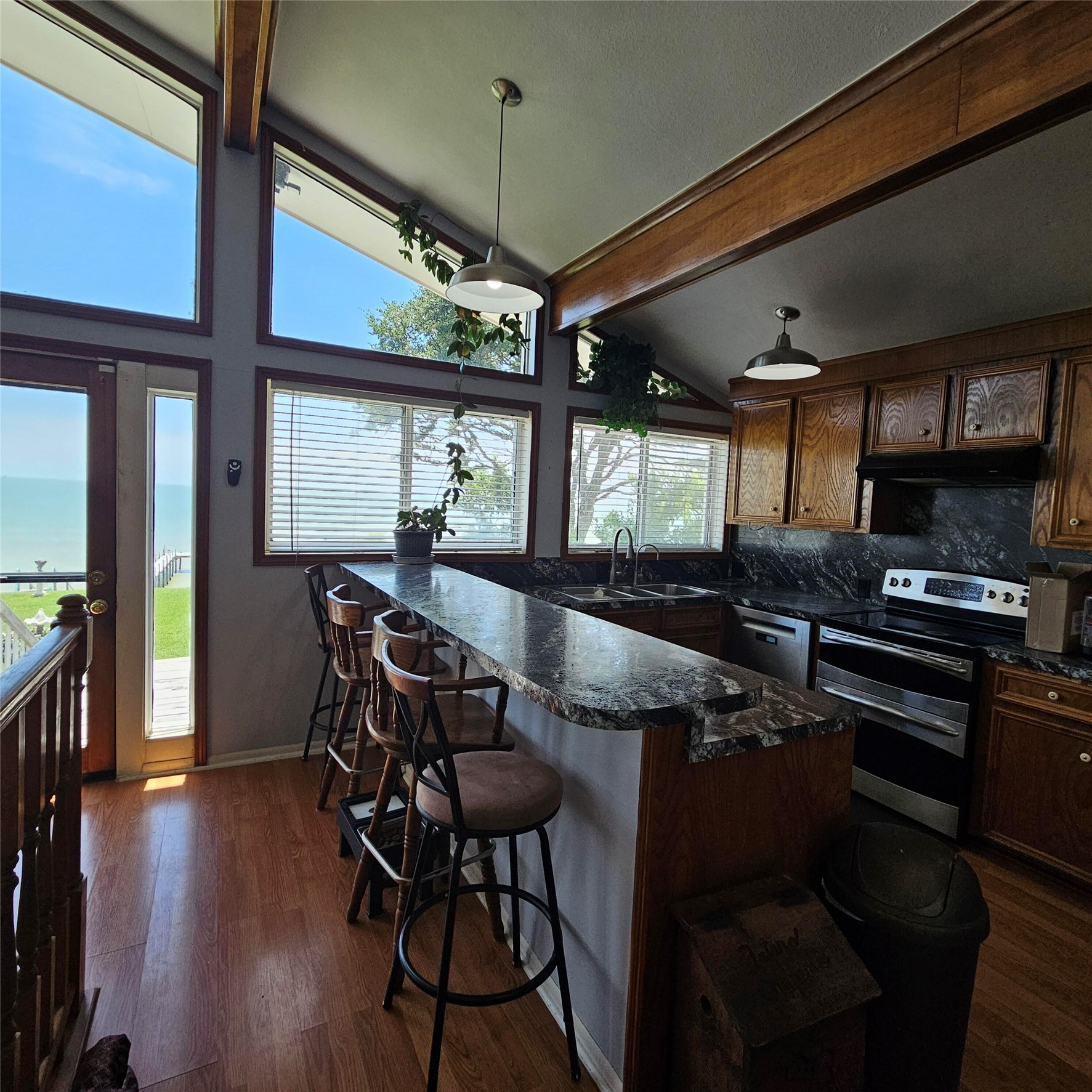 7914 Ocean Drive Property Photo 13