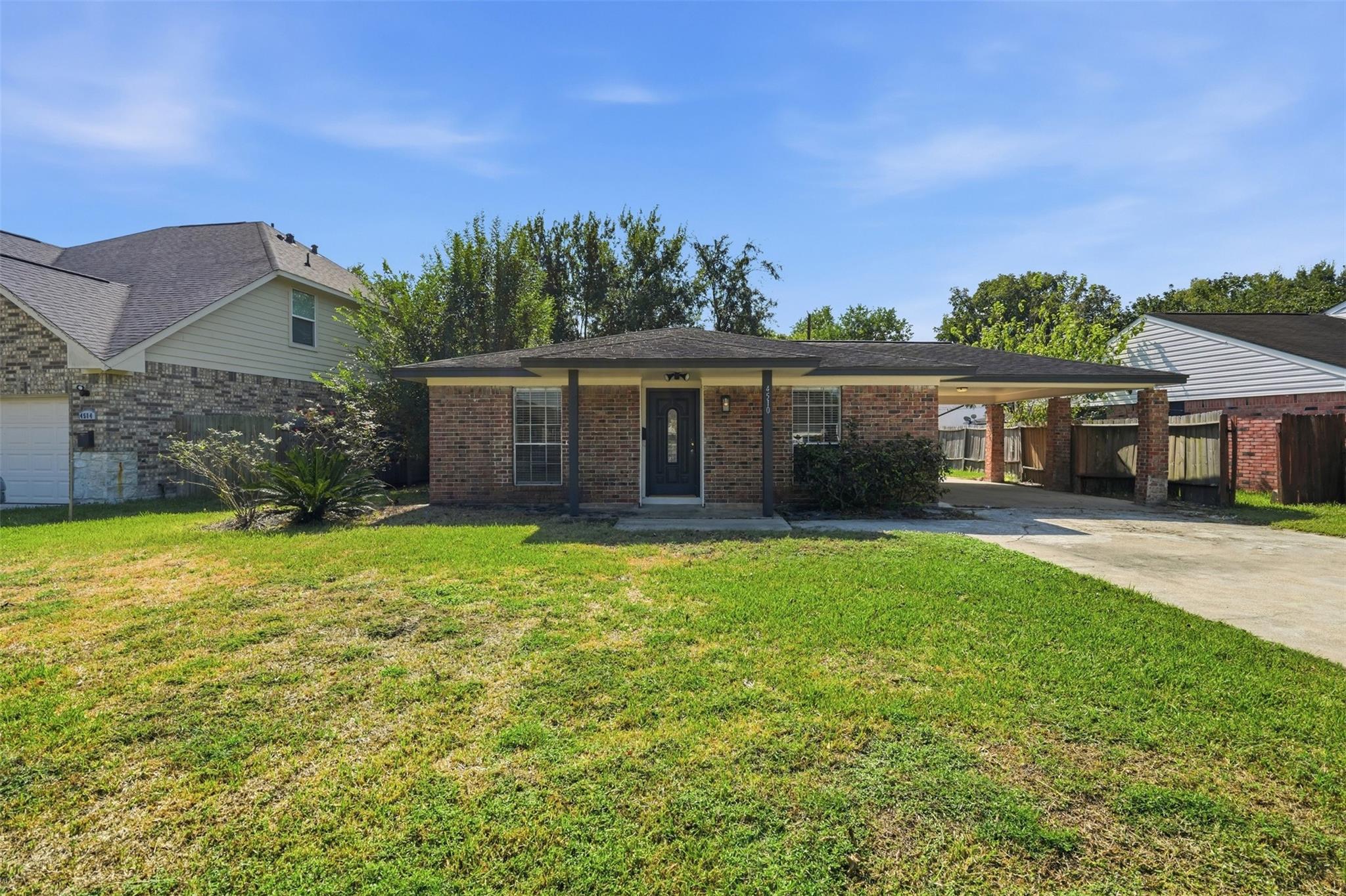 4510 Bungalow Lane, Houston Tx 77047 Property Photo 1