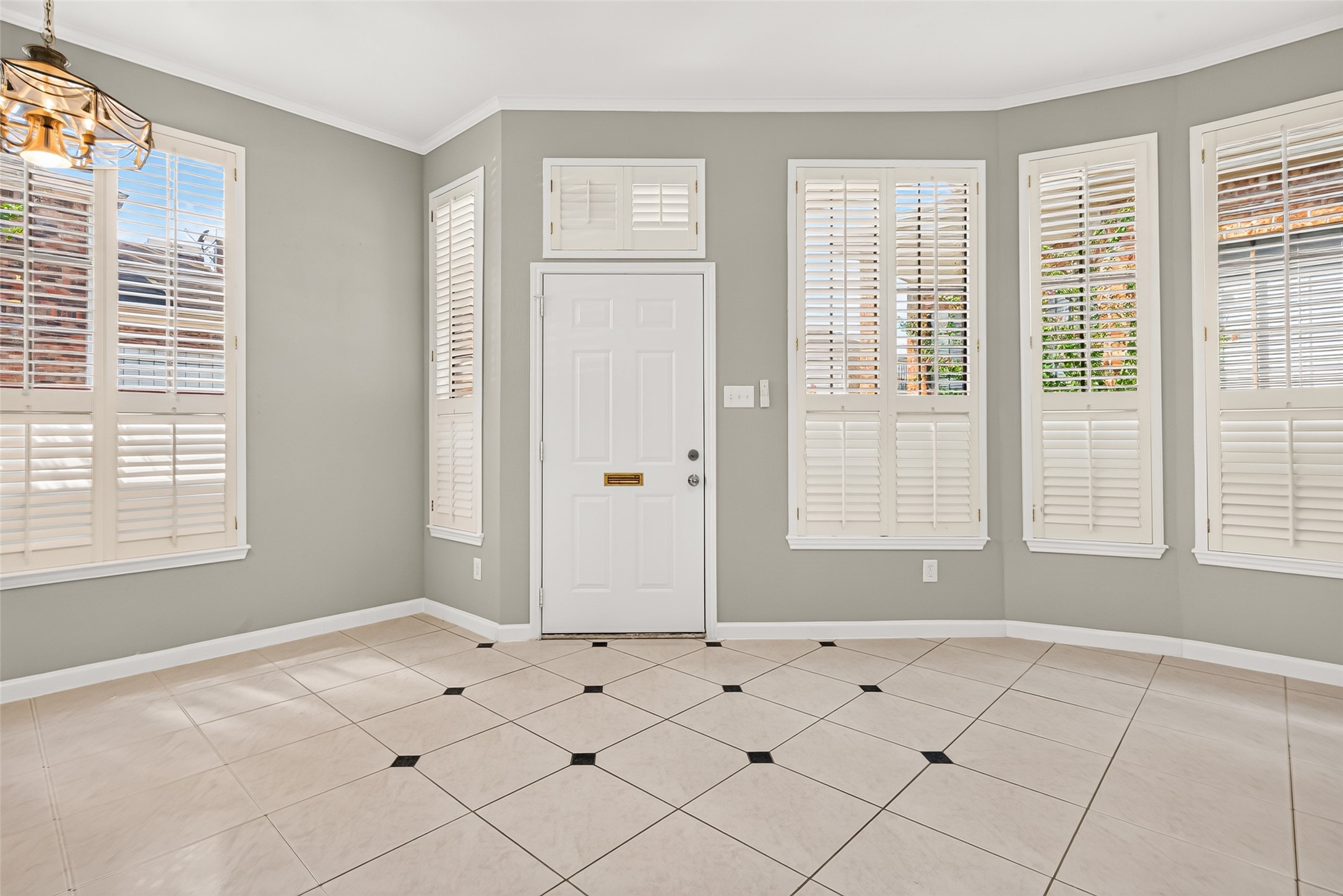 8888 Benning Drive 204 Property Photo 7