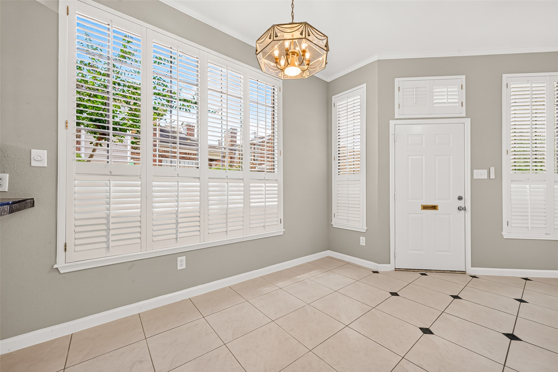 8888 Benning Drive 204 Property Photo 11