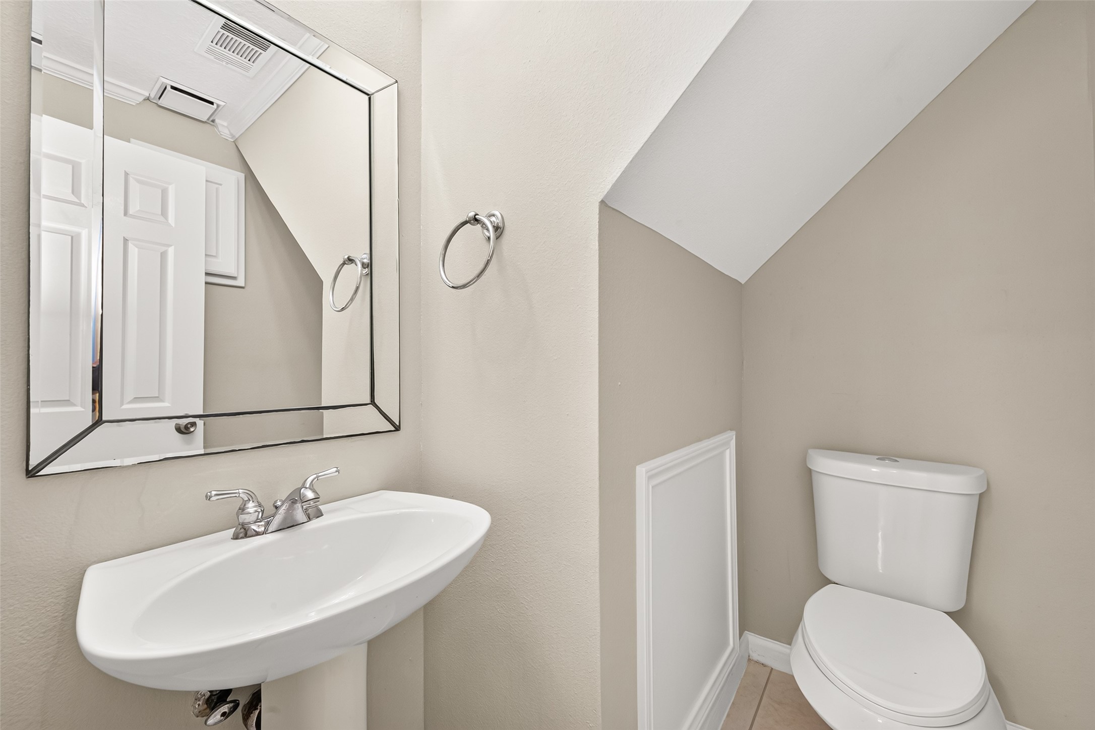 8888 Benning Drive 204 Property Photo 20