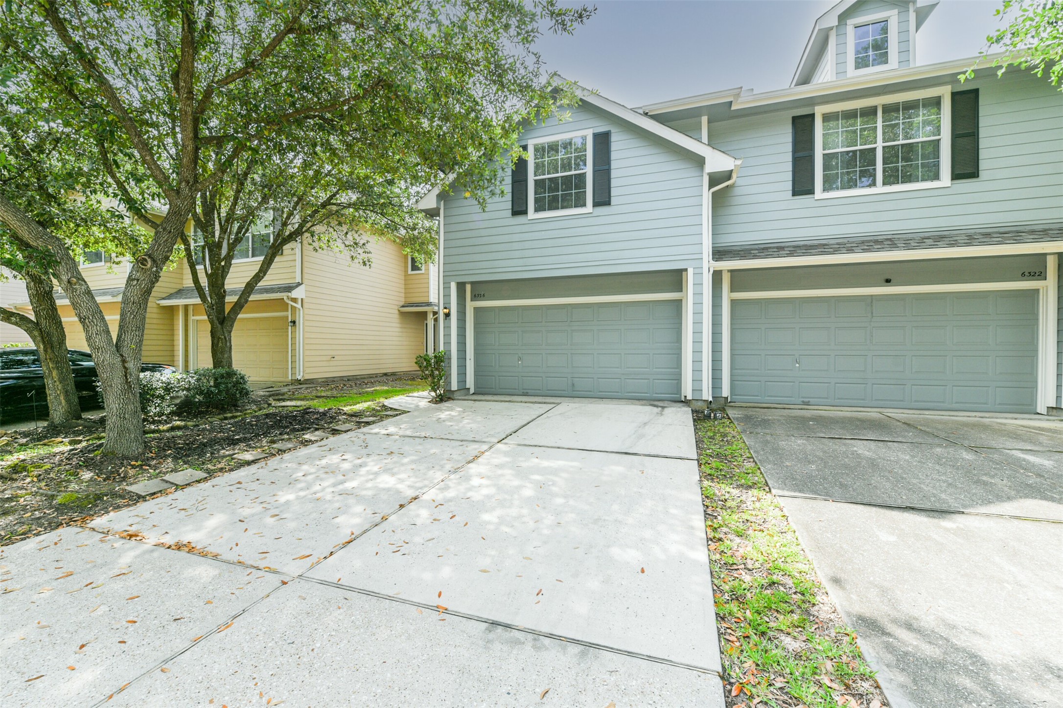 6326 Veranda Green Trail Property Photo 2
