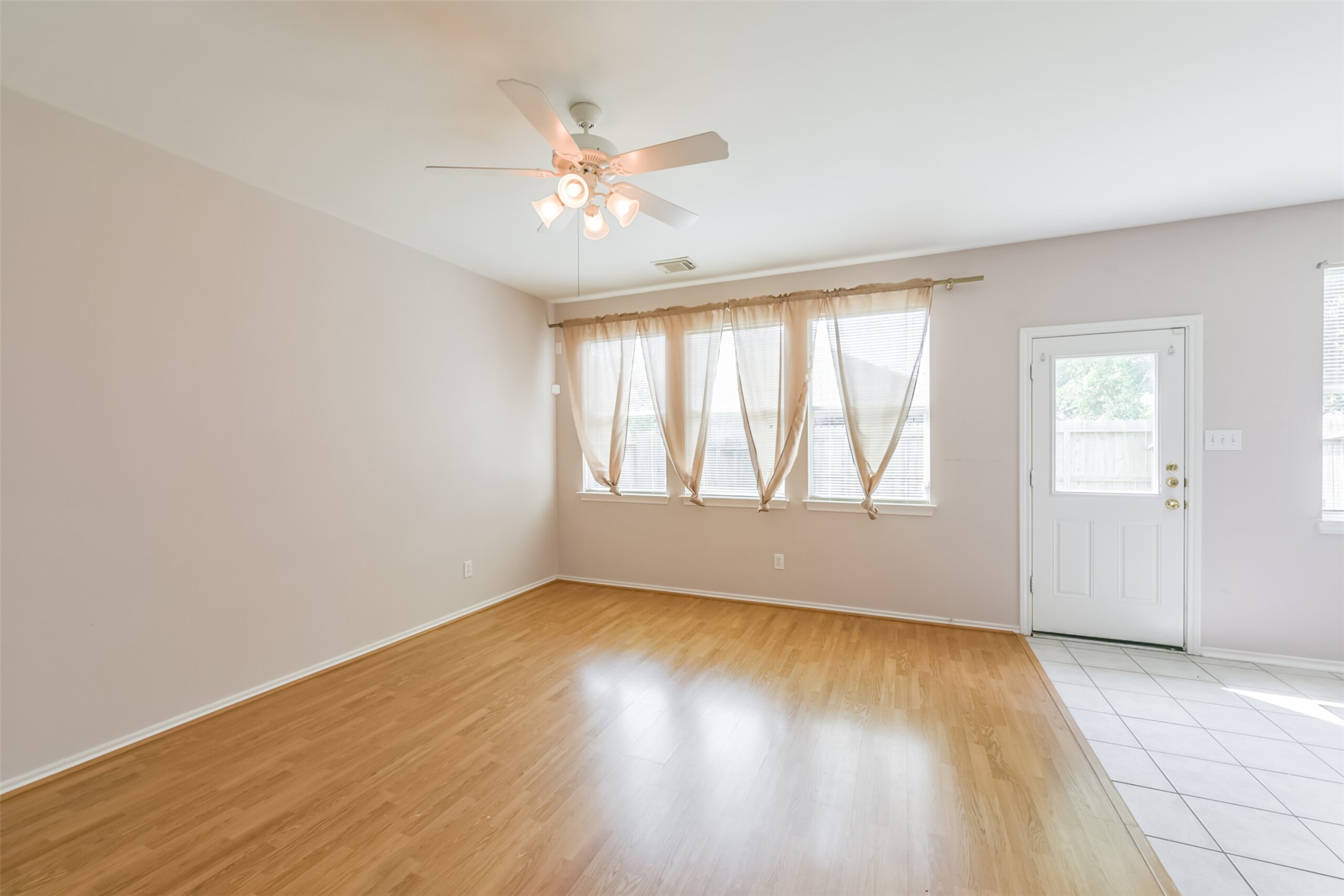 6326 Veranda Green Trail Property Photo 5