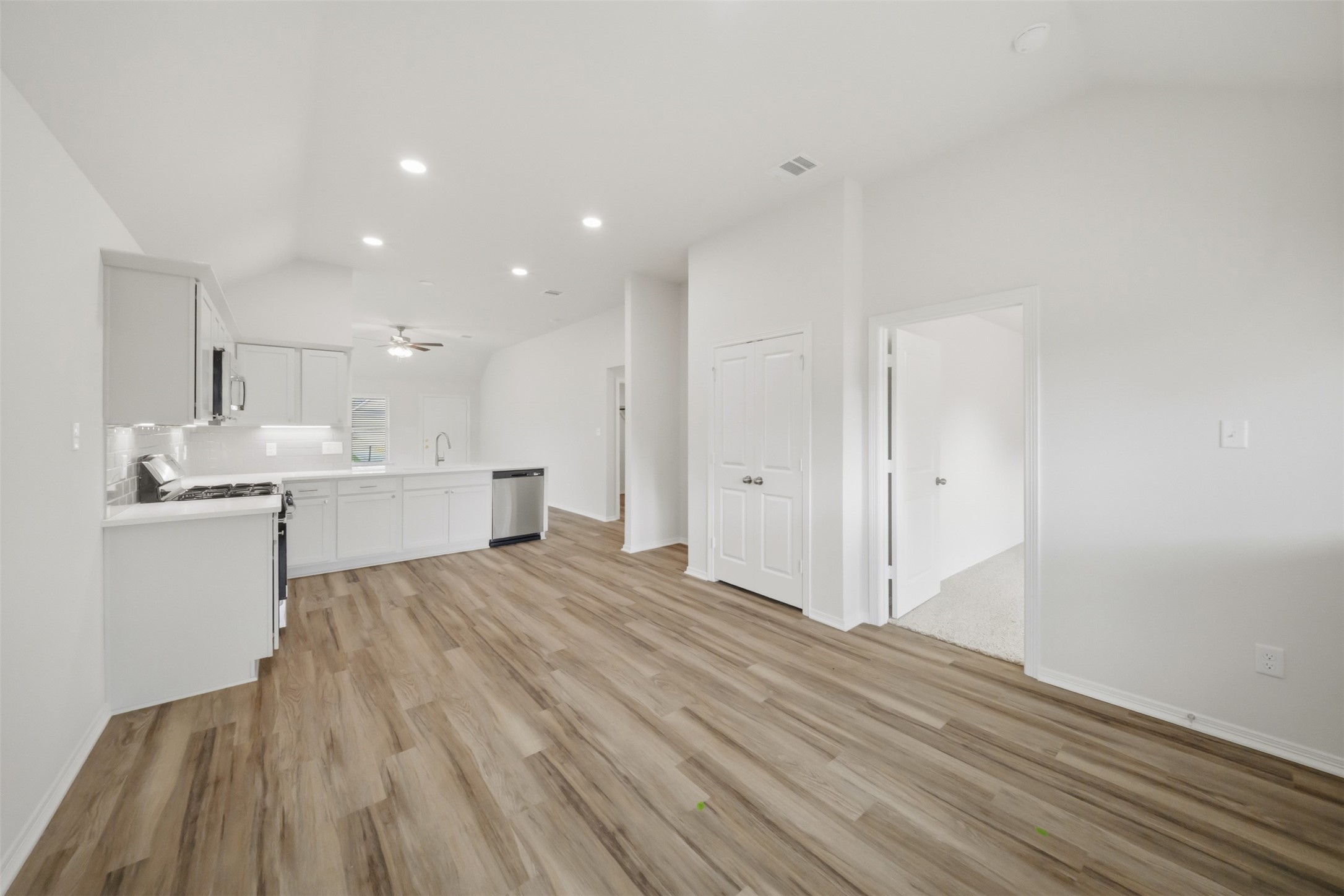 1220 High Street Property Photo 6