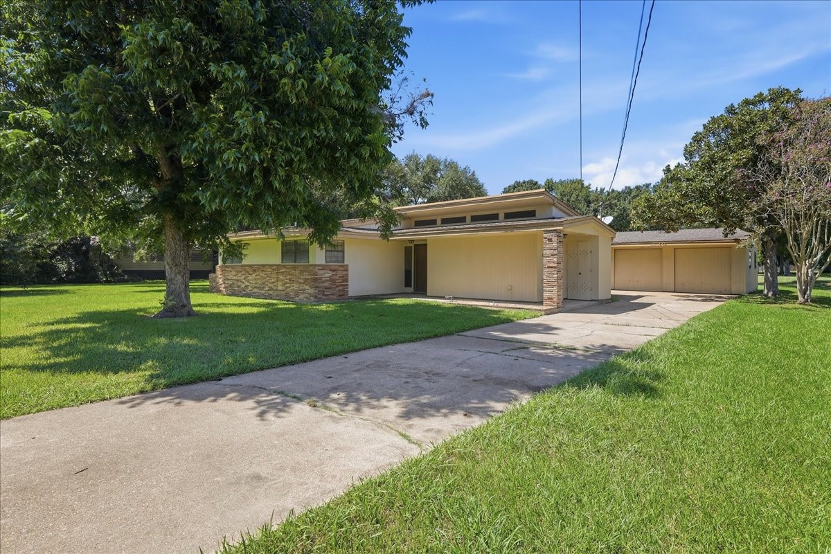 3293 62nd Street Property Photo 1