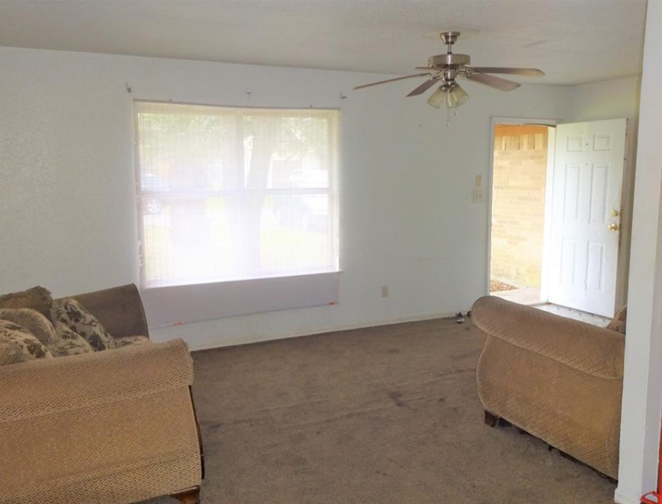 6617 N Lincoln Drive Property Photo 4