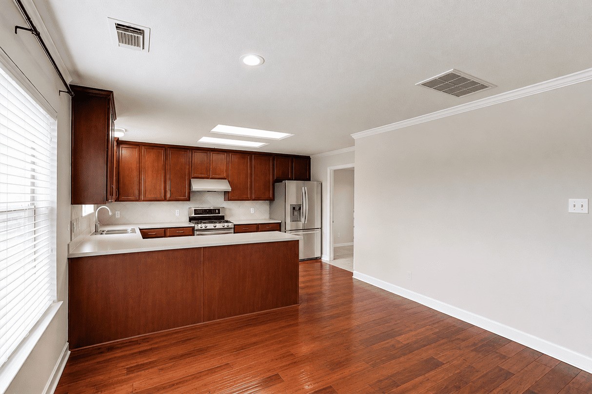 24511 Hampton Lakes Dr Property Photo 2